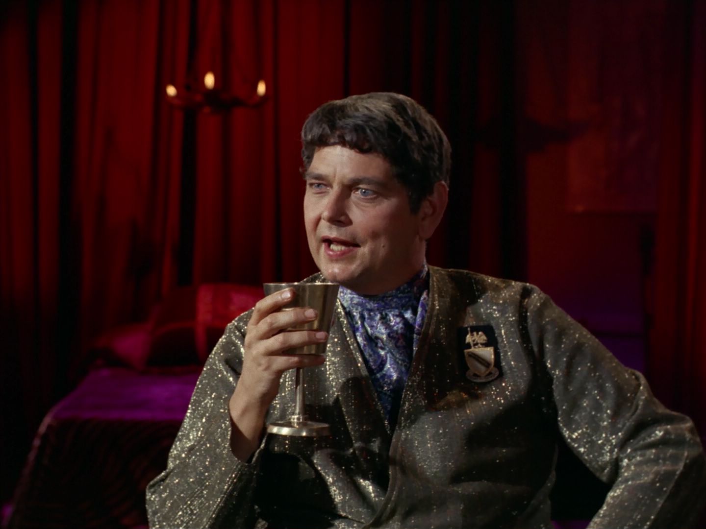 ariane179254_StarTrek_2x25_BreadAndCircuses_1697.jpg