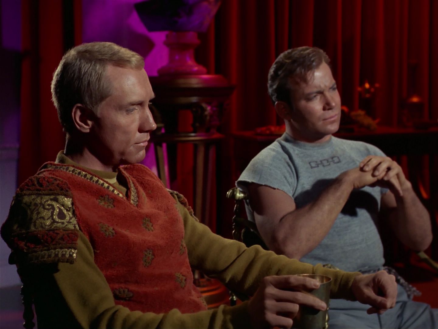 ariane179254_StarTrek_2x25_BreadAndCircuses_1702.jpg