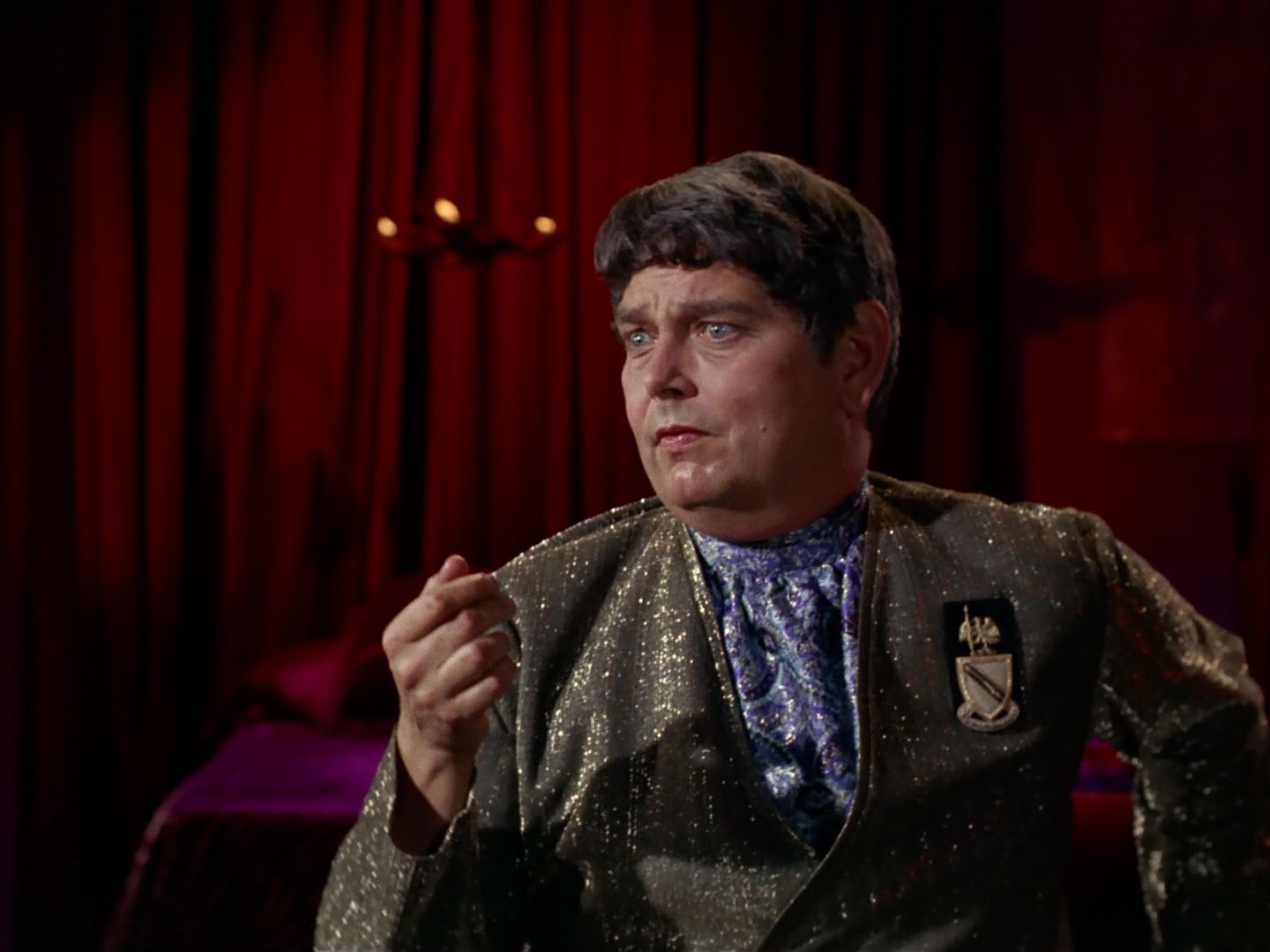 ariane179254_StarTrek_2x25_BreadAndCircuses_1843.jpg
