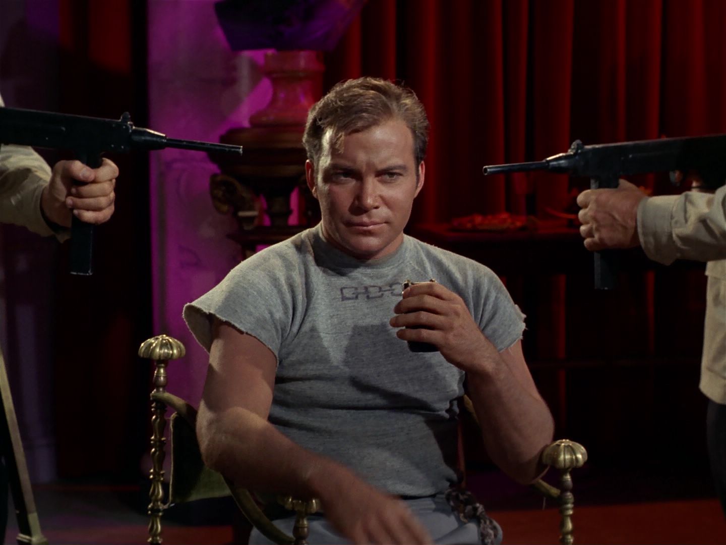 ariane179254_StarTrek_2x25_BreadAndCircuses_1859.jpg