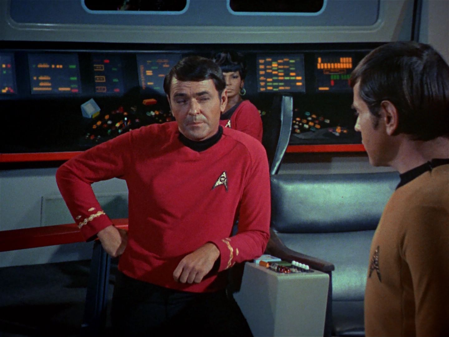 ariane179254_StarTrek_2x25_BreadAndCircuses_1921.jpg