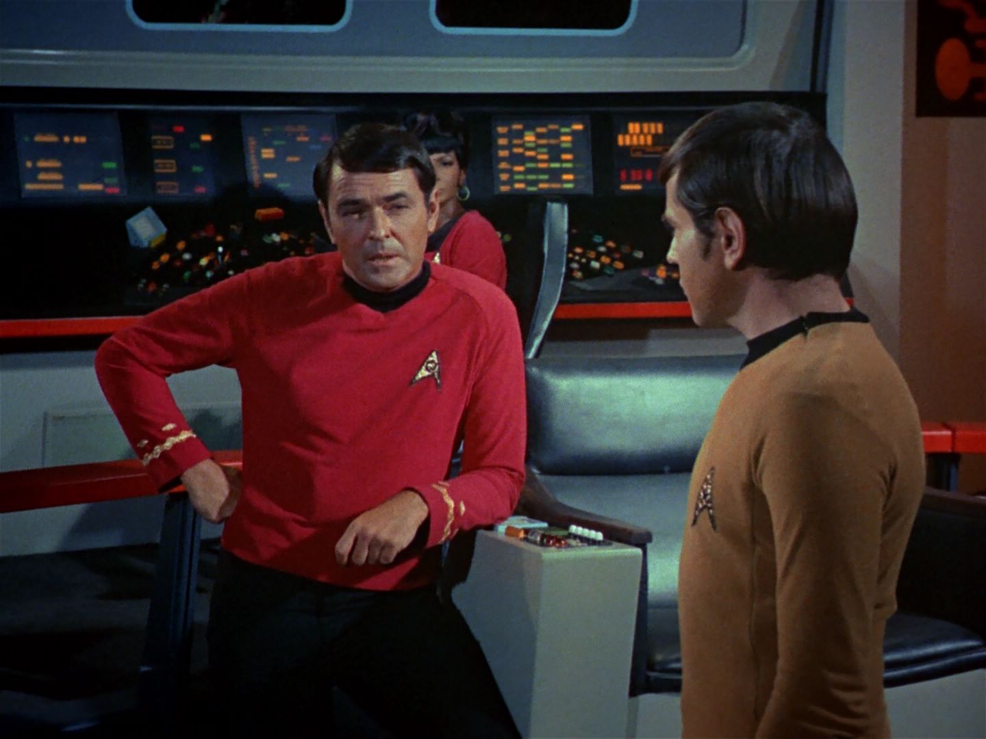 ariane179254_StarTrek_2x25_BreadAndCircuses_1922.jpg