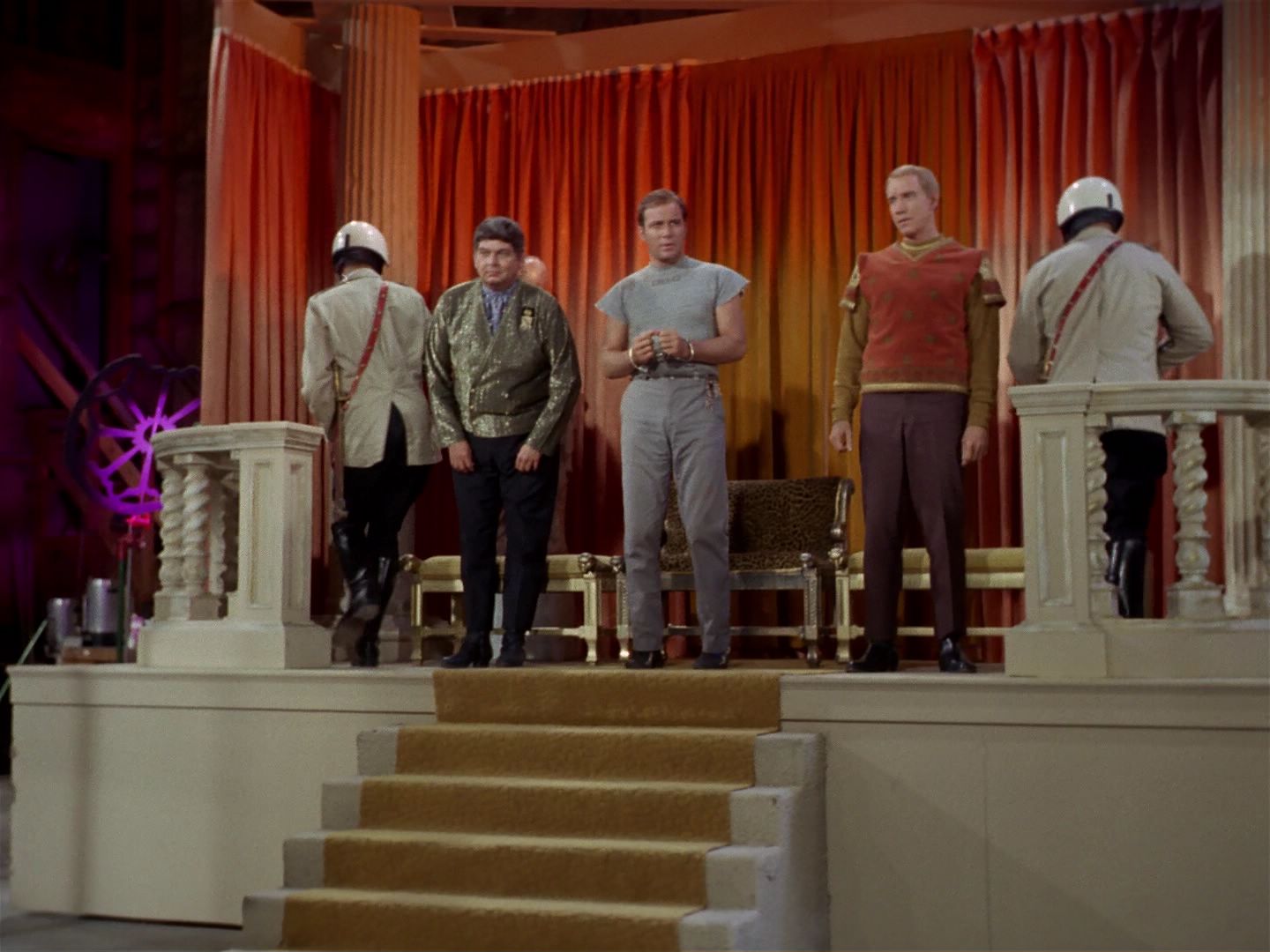 ariane179254_StarTrek_2x25_BreadAndCircuses_2006.jpg