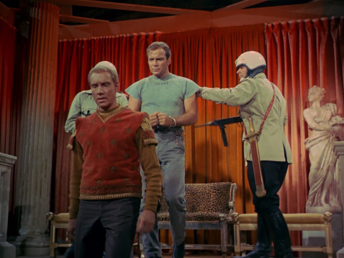 ariane179254_StarTrek_2x25_BreadAndCircuses_2426.jpg