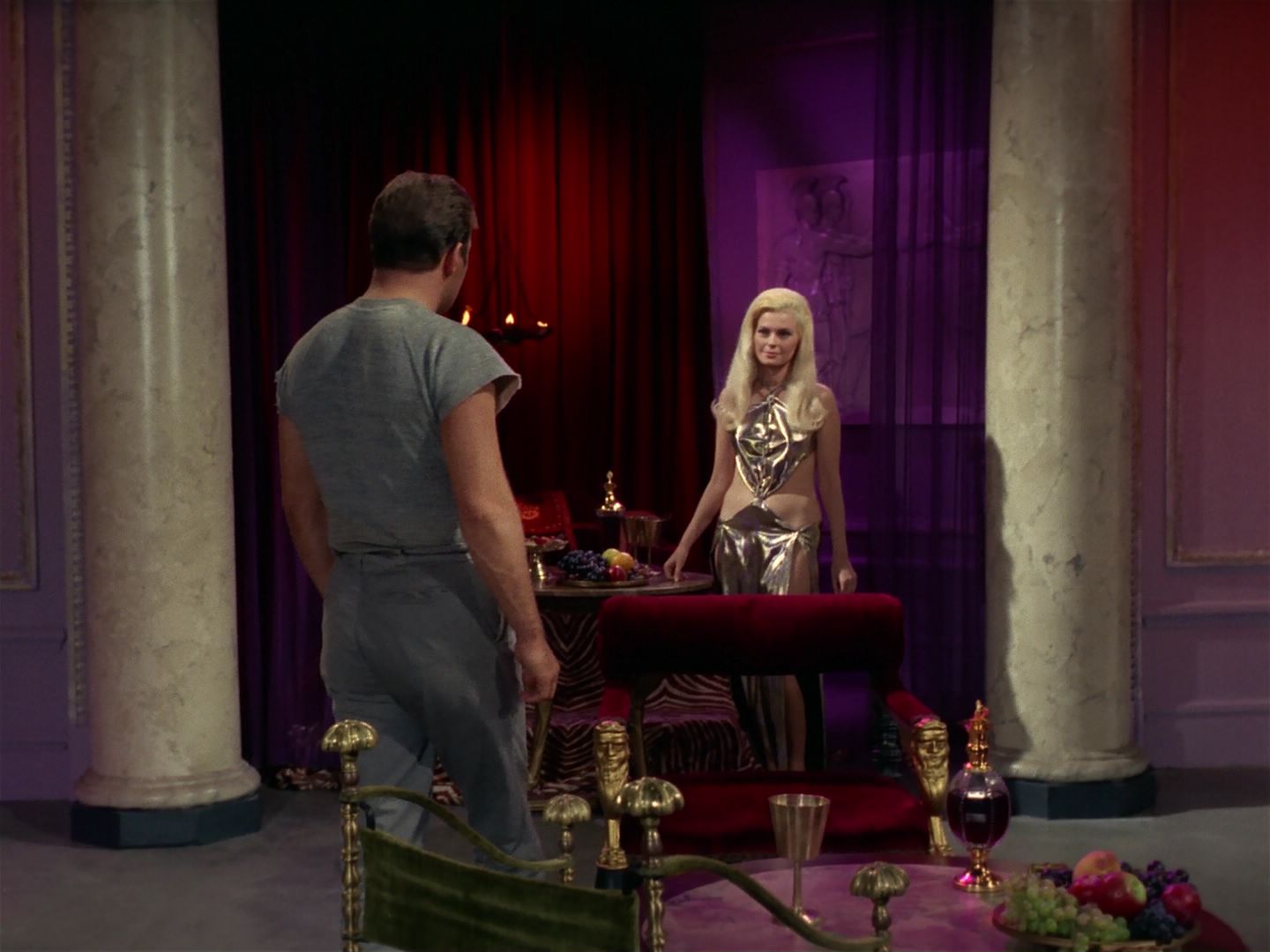ariane179254_StarTrek_2x25_BreadAndCircuses_2494.jpg