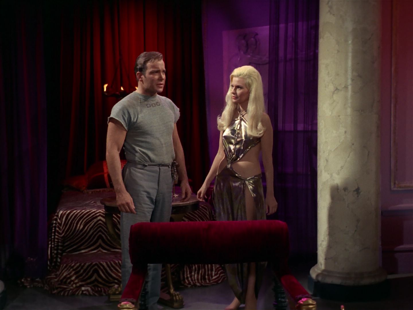 ariane179254_StarTrek_2x25_BreadAndCircuses_2507.jpg