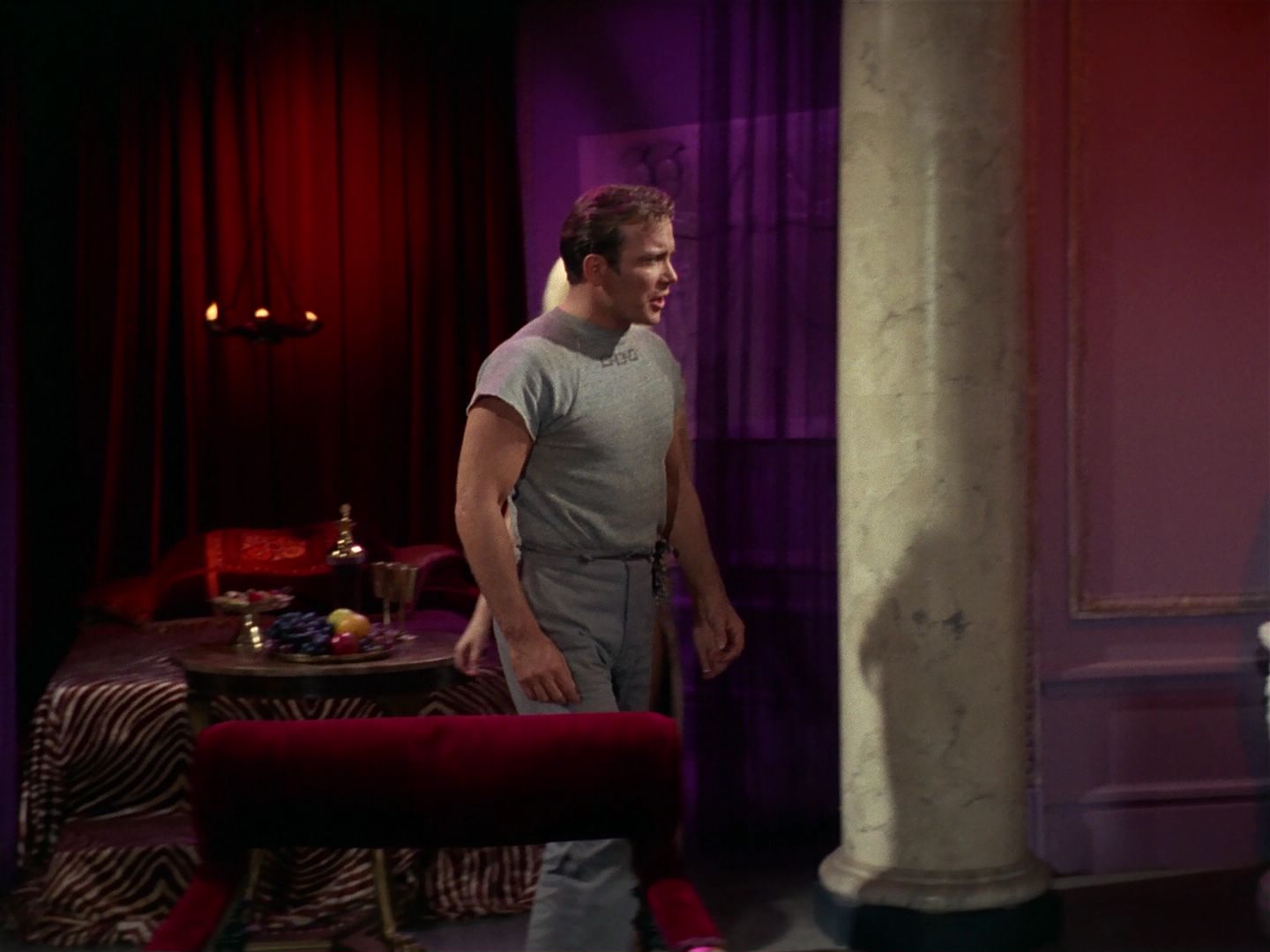 ariane179254_StarTrek_2x25_BreadAndCircuses_2509.jpg