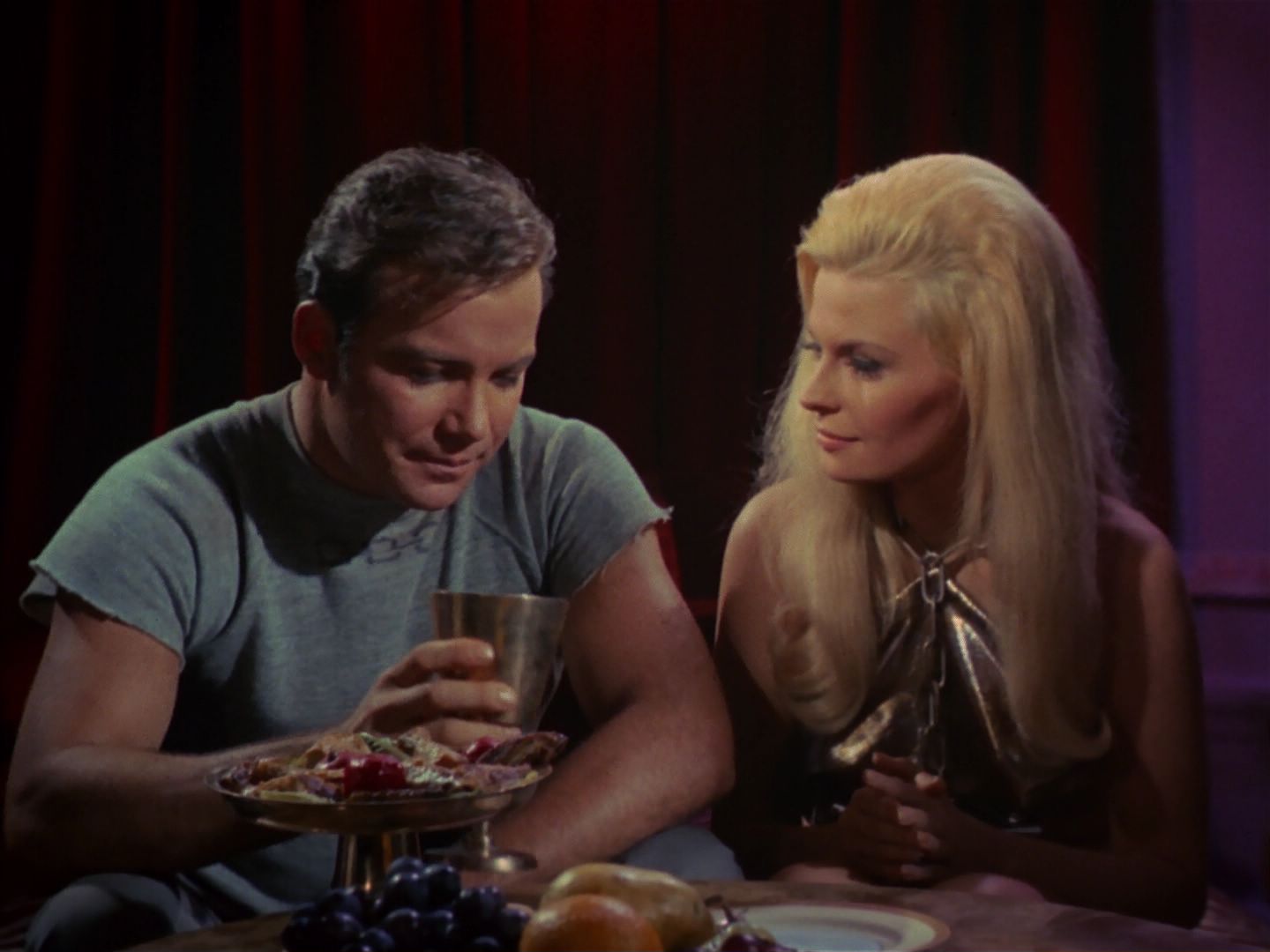 ariane179254_StarTrek_2x25_BreadAndCircuses_2727.jpg