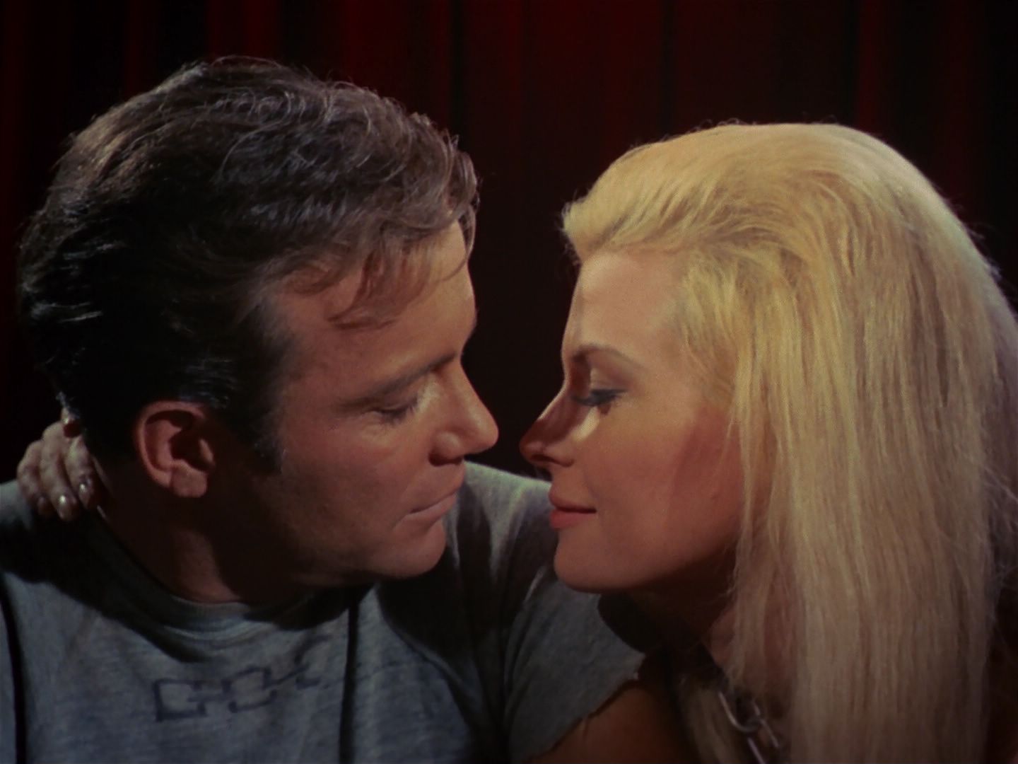 ariane179254_StarTrek_2x25_BreadAndCircuses_2769.jpg