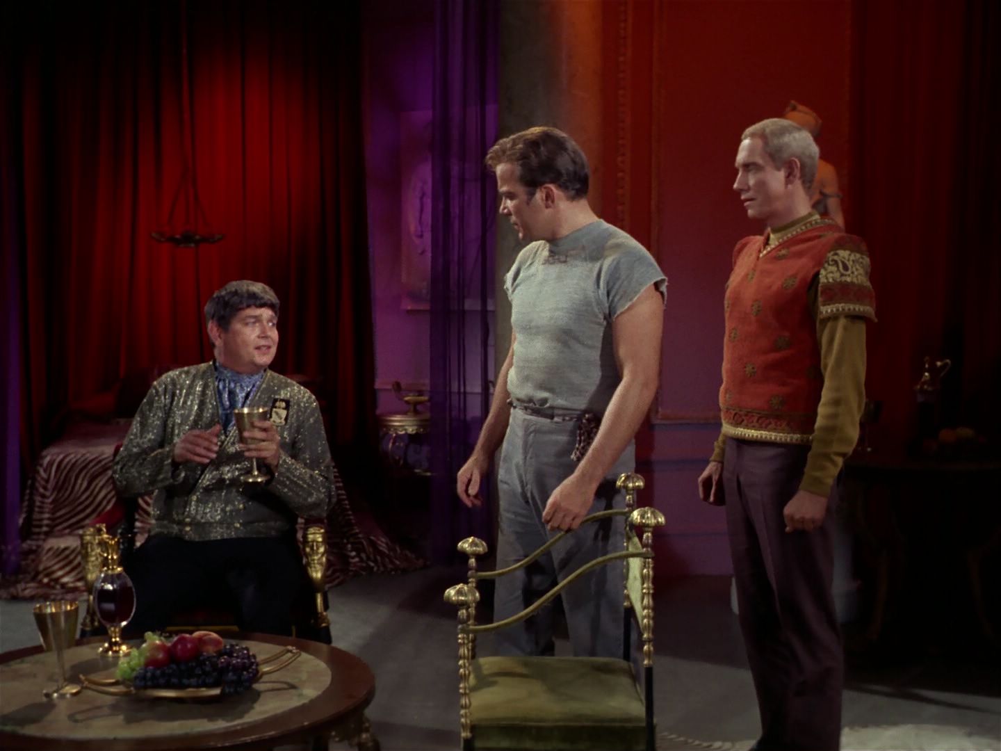 ariane179254_StarTrek_2x25_BreadAndCircuses_2821.jpg