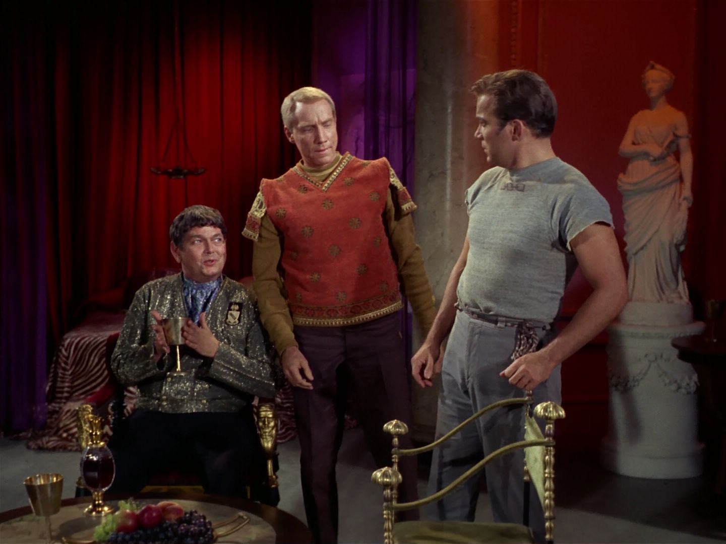 ariane179254_StarTrek_2x25_BreadAndCircuses_2827.jpg