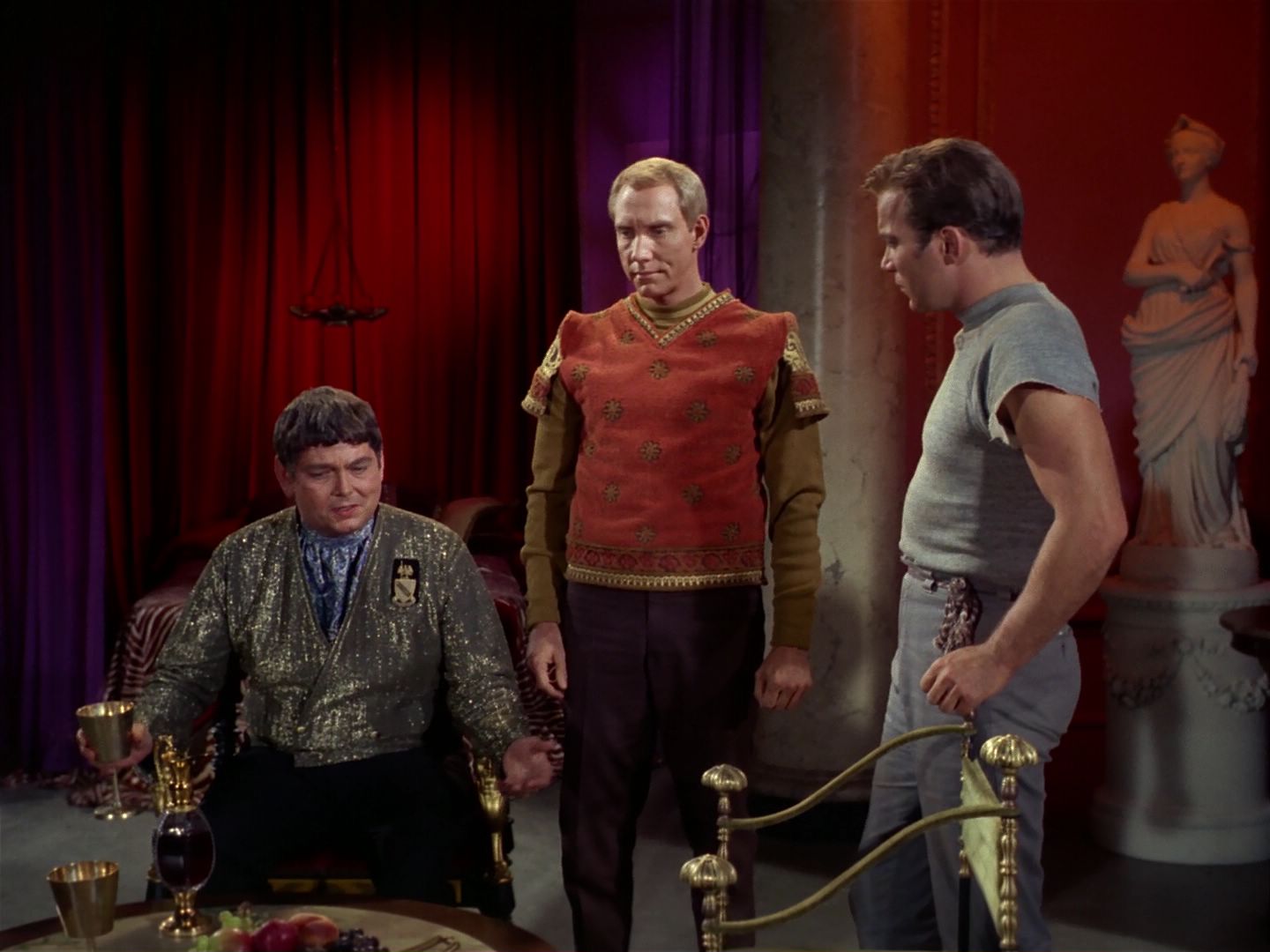 ariane179254_StarTrek_2x25_BreadAndCircuses_2839.jpg