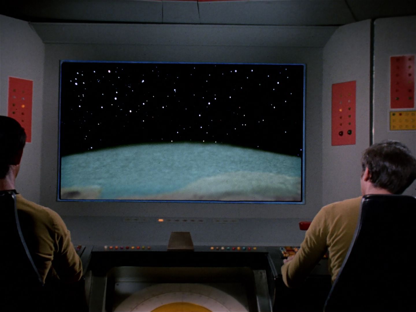 ariane179254_StarTrek_2x25_BreadAndCircuses_2956.jpg