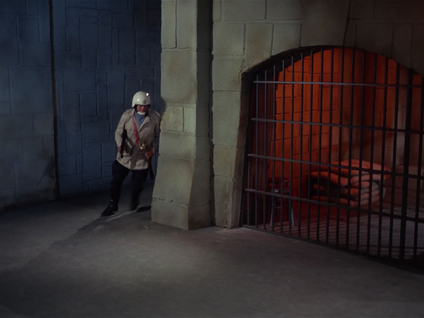 ariane179254_StarTrek_2x25_BreadAndCircuses_3034.jpg