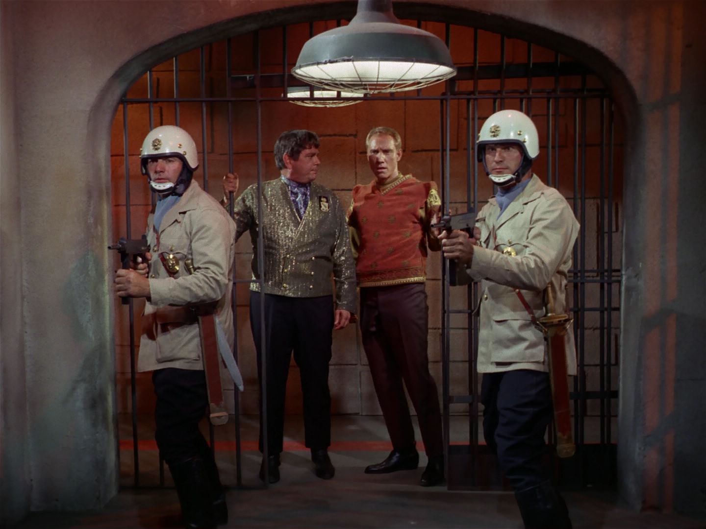 ariane179254_StarTrek_2x25_BreadAndCircuses_3042.jpg