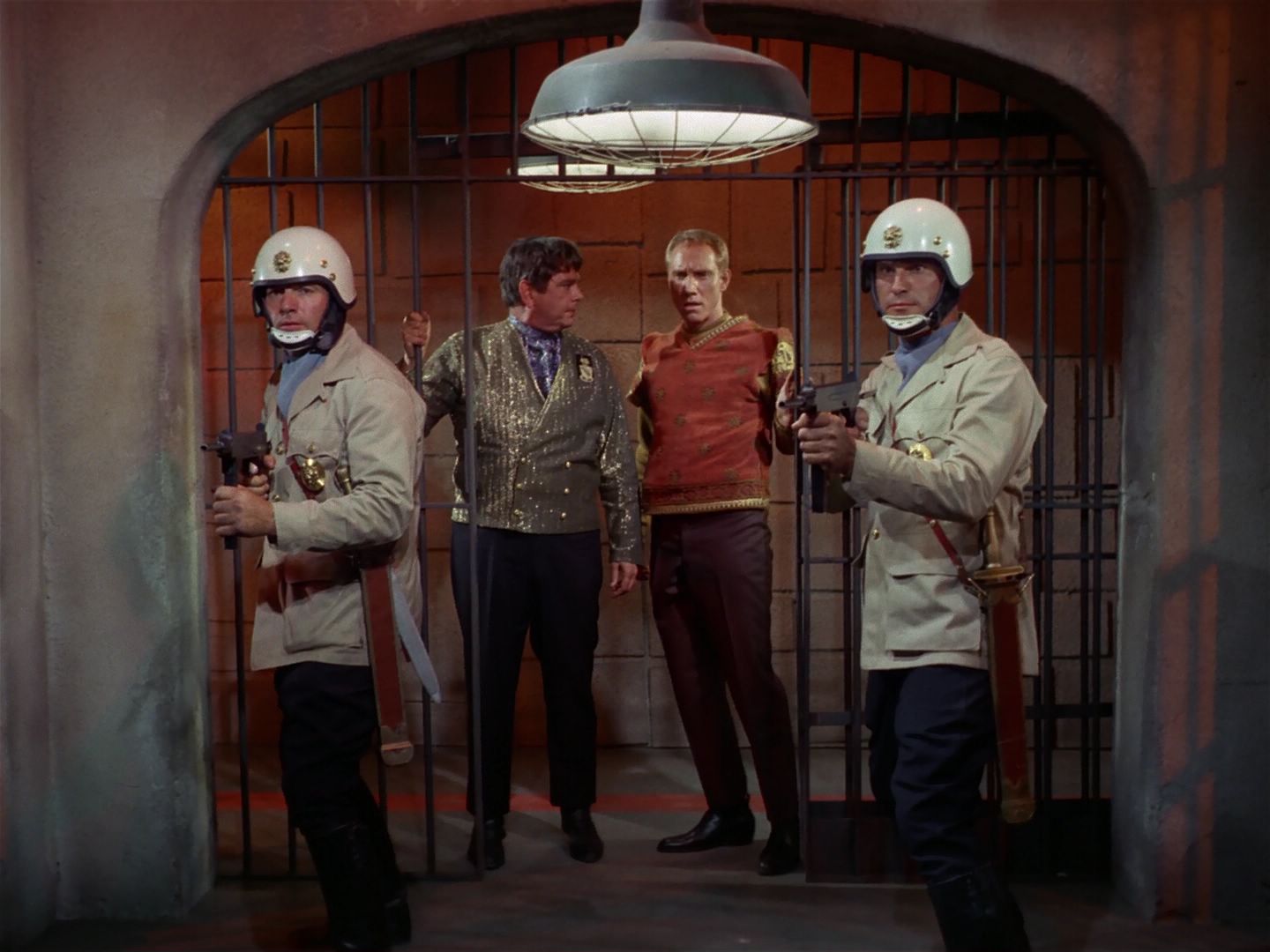 ariane179254_StarTrek_2x25_BreadAndCircuses_3044.jpg