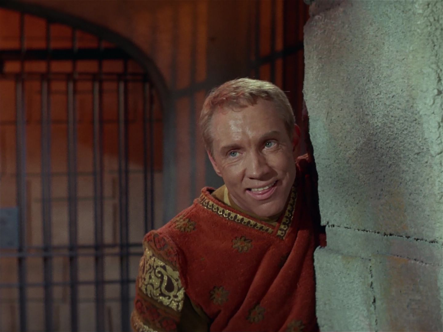 ariane179254_StarTrek_2x25_BreadAndCircuses_3076.jpg