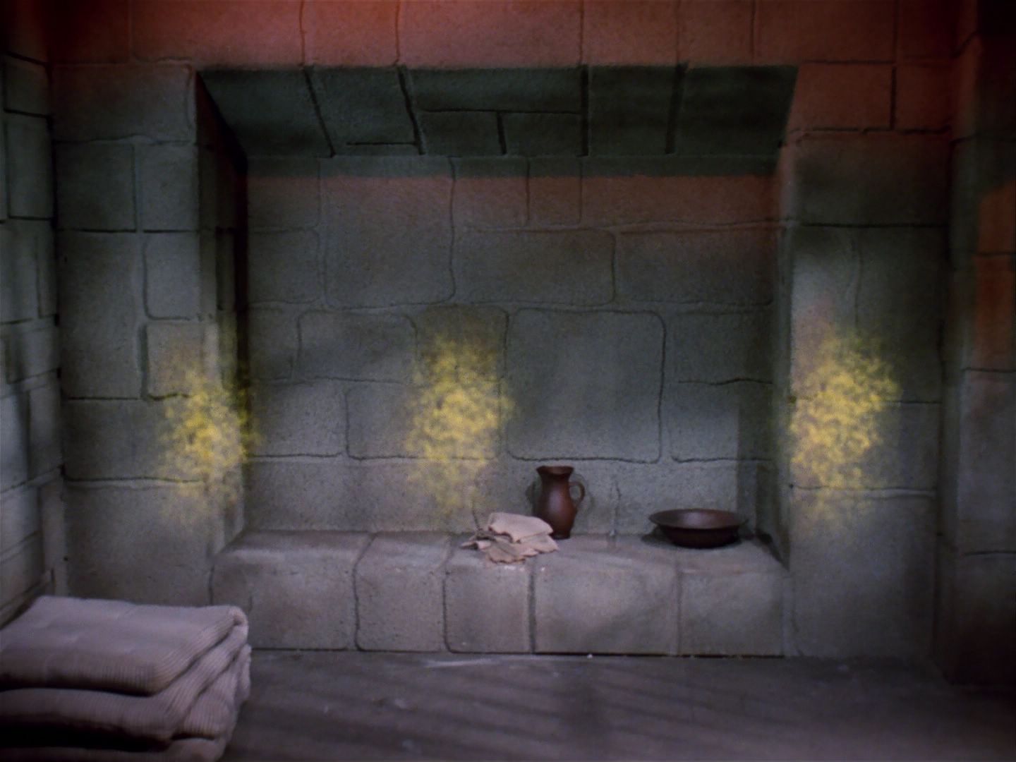 ariane179254_StarTrek_2x25_BreadAndCircuses_3091.jpg