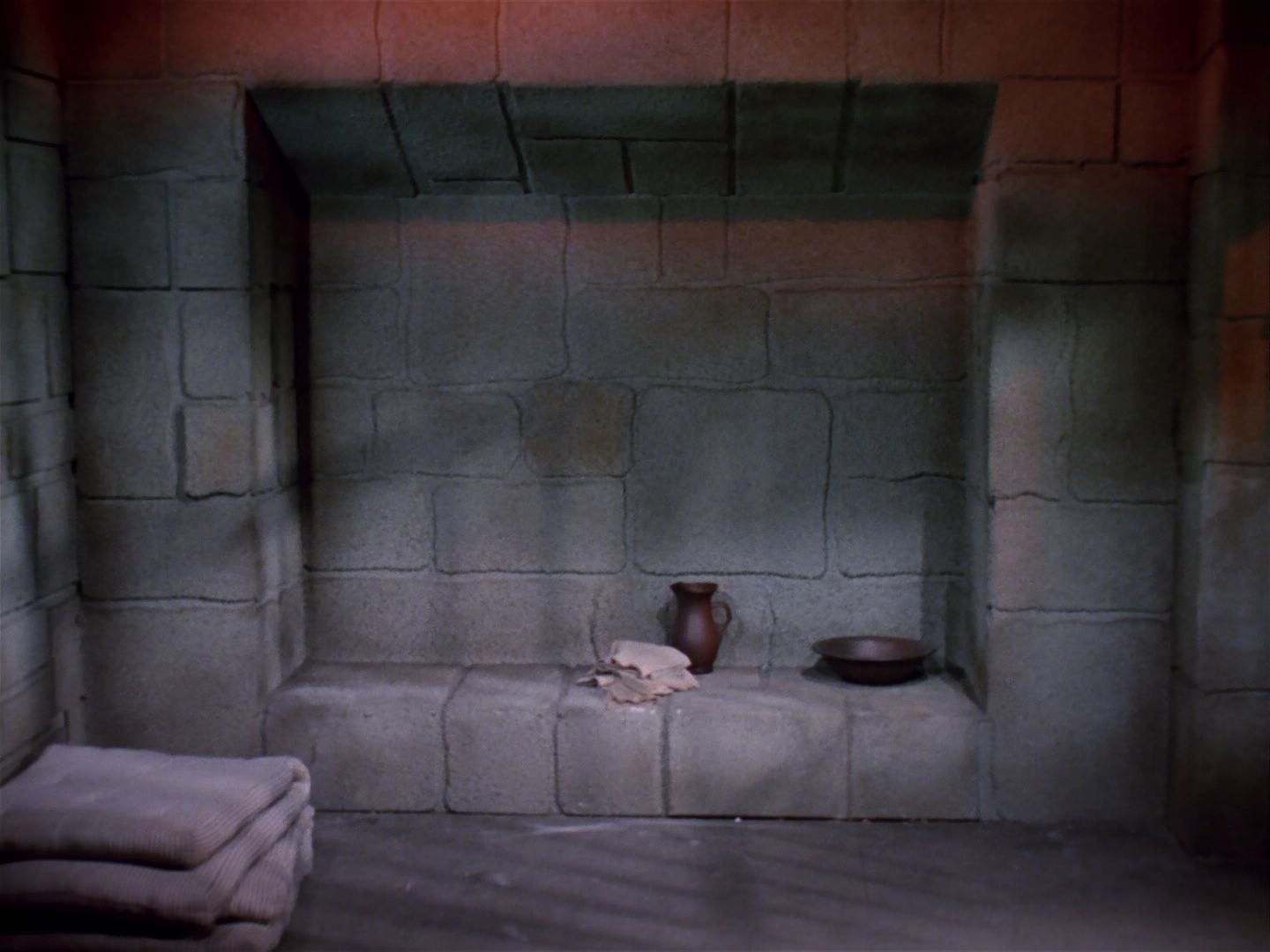 ariane179254_StarTrek_2x25_BreadAndCircuses_3092.jpg