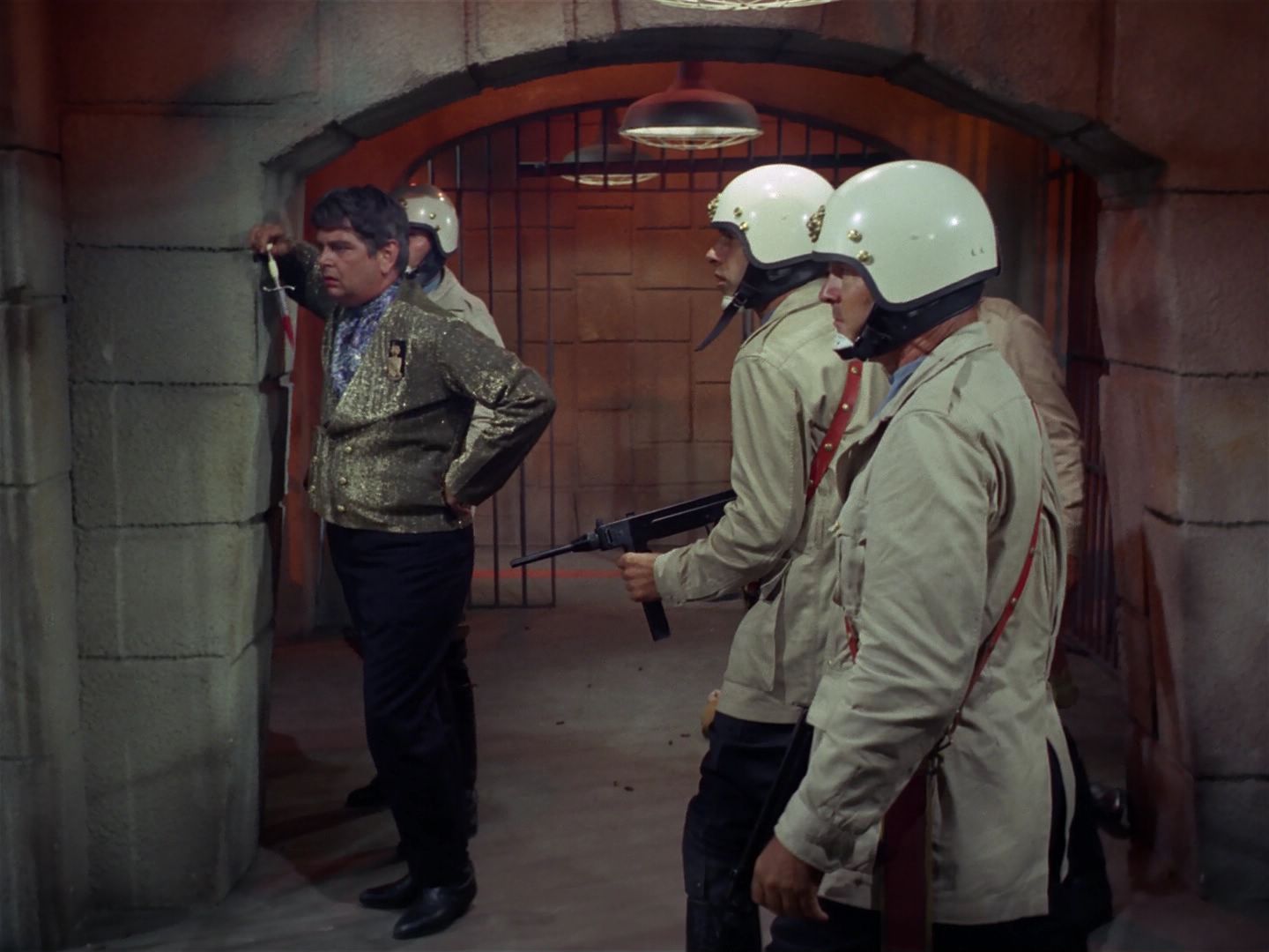 ariane179254_StarTrek_2x25_BreadAndCircuses_3094.jpg