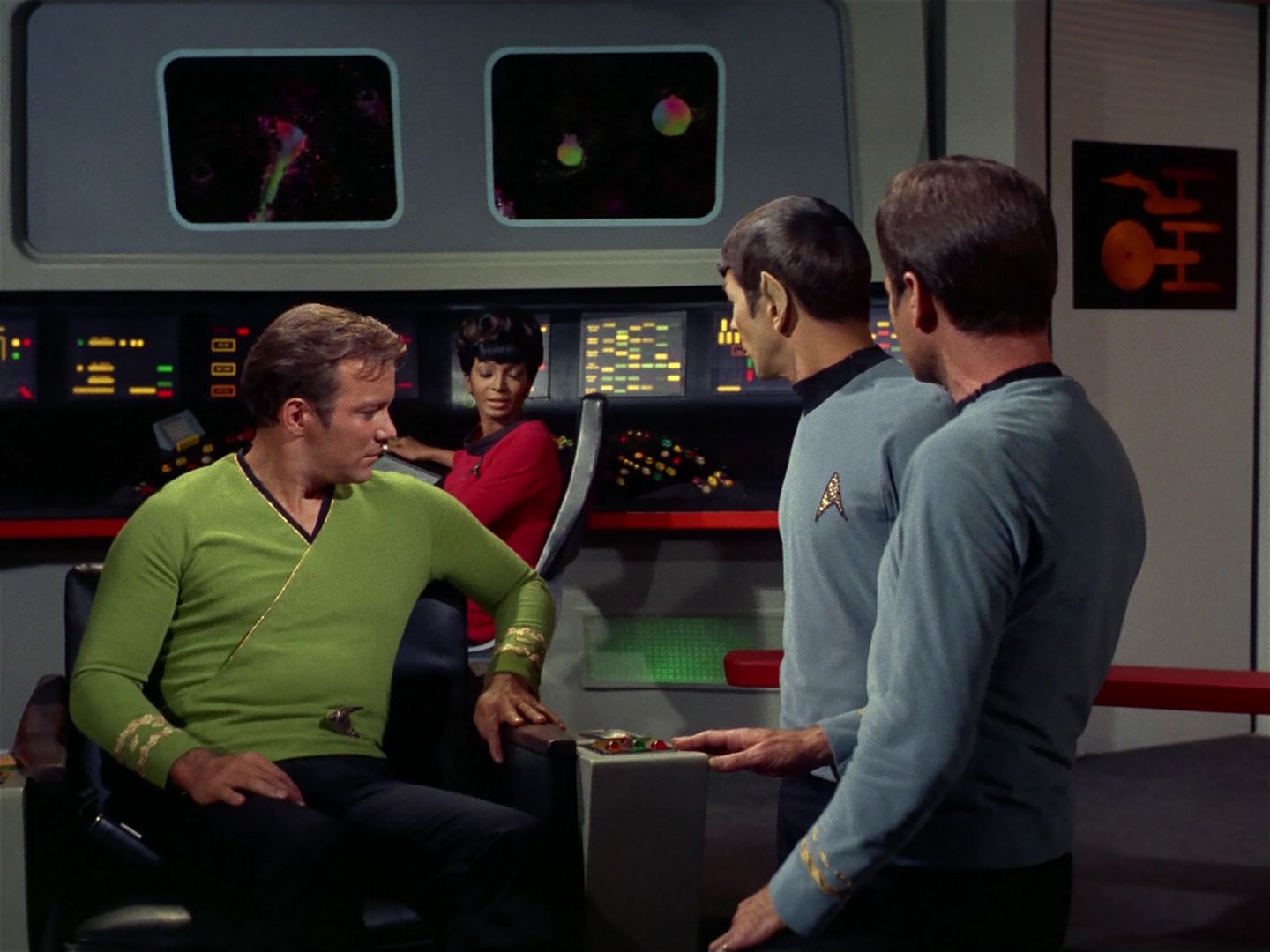 ariane179254_StarTrek_2x25_BreadAndCircuses_3157.jpg