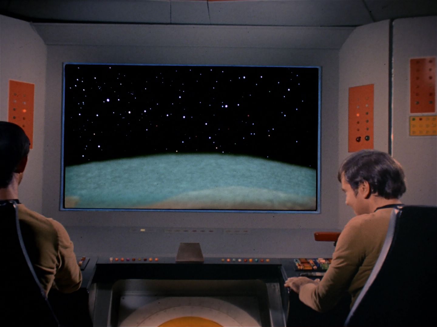 ariane179254_StarTrek_2x25_BreadAndCircuses_3226.jpg