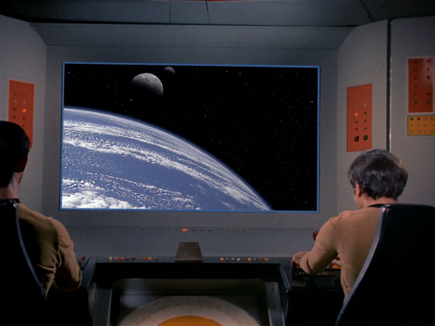 ariane179254_StarTrek_2x25_BreadAndCircuses-NewEffects_3550.jpg