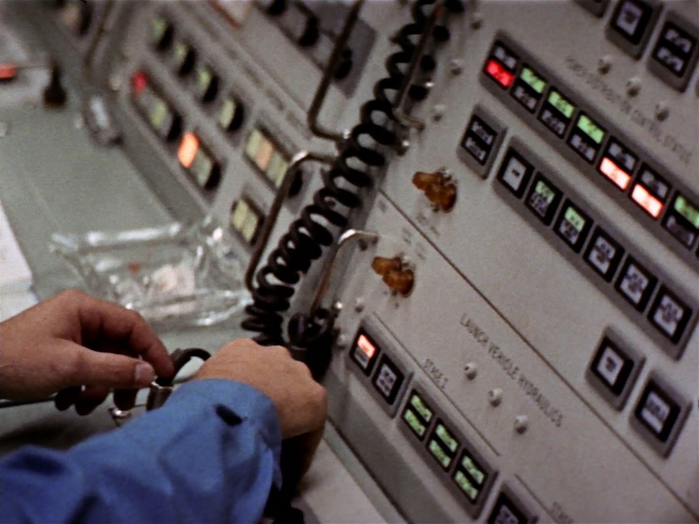 ariane179254_StarTrek_2x26_AssignmentEarth_2226.jpg