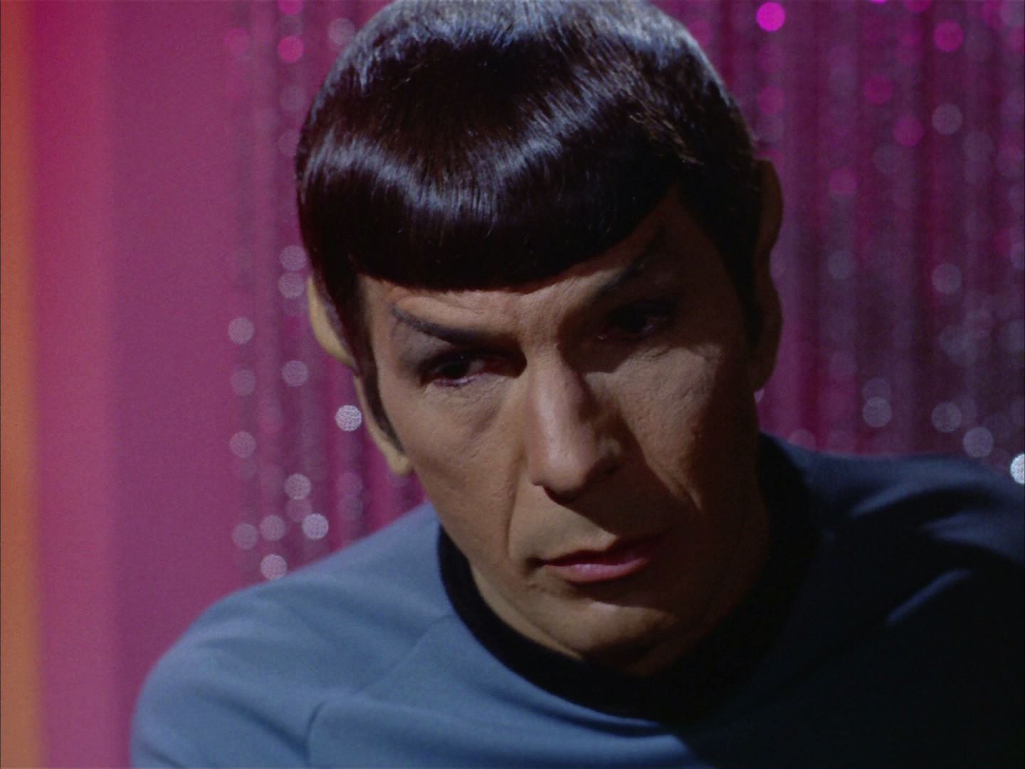 ariane179254_StarTrek_3x02_TheEnterpriseIncident_1090.jpg