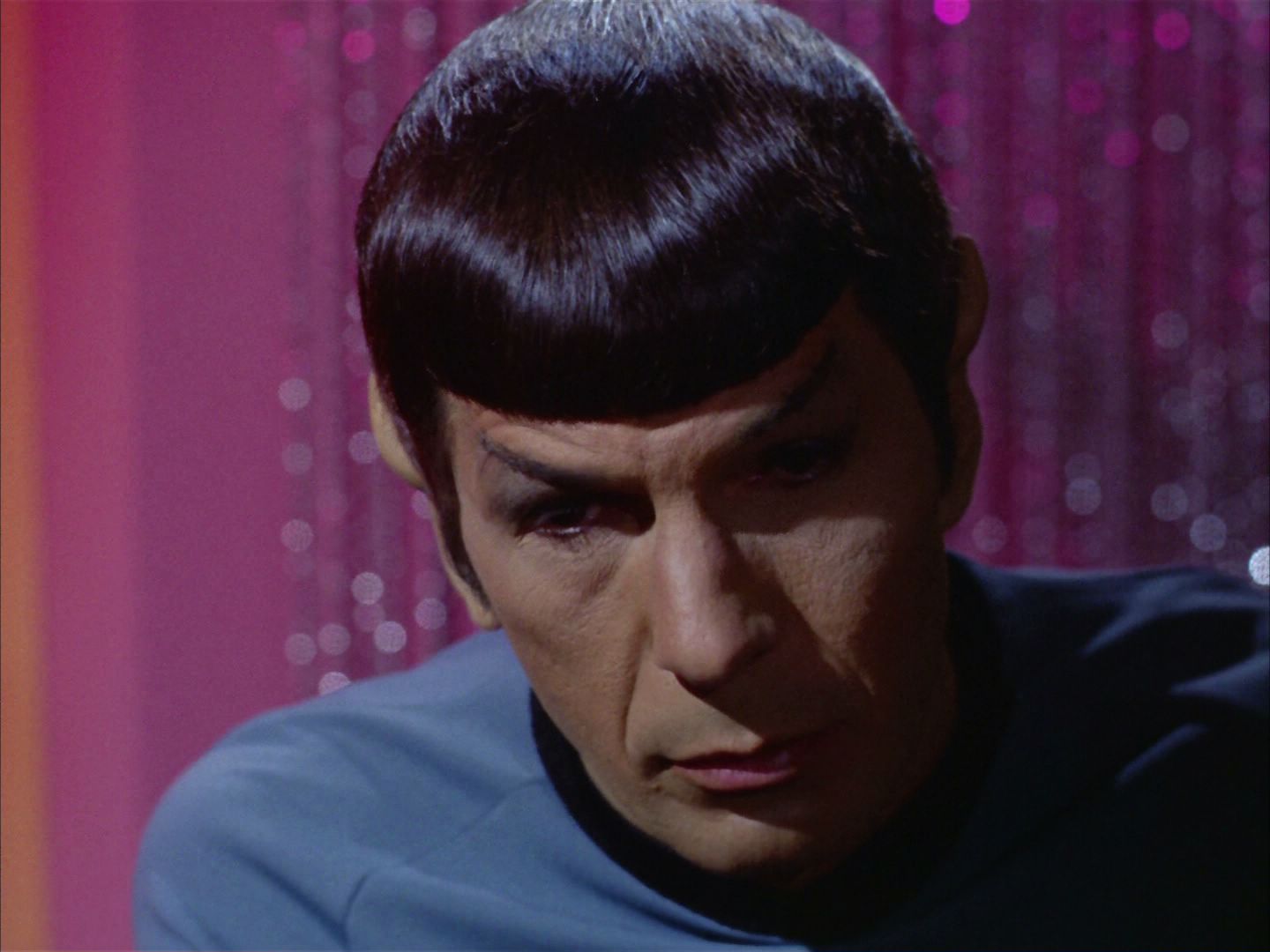 ariane179254_StarTrek_3x02_TheEnterpriseIncident_1091.jpg