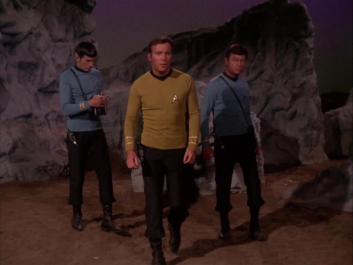 ariane179254_StarTrek_3x04_AndTheChildrenShallLead_0034.jpg
