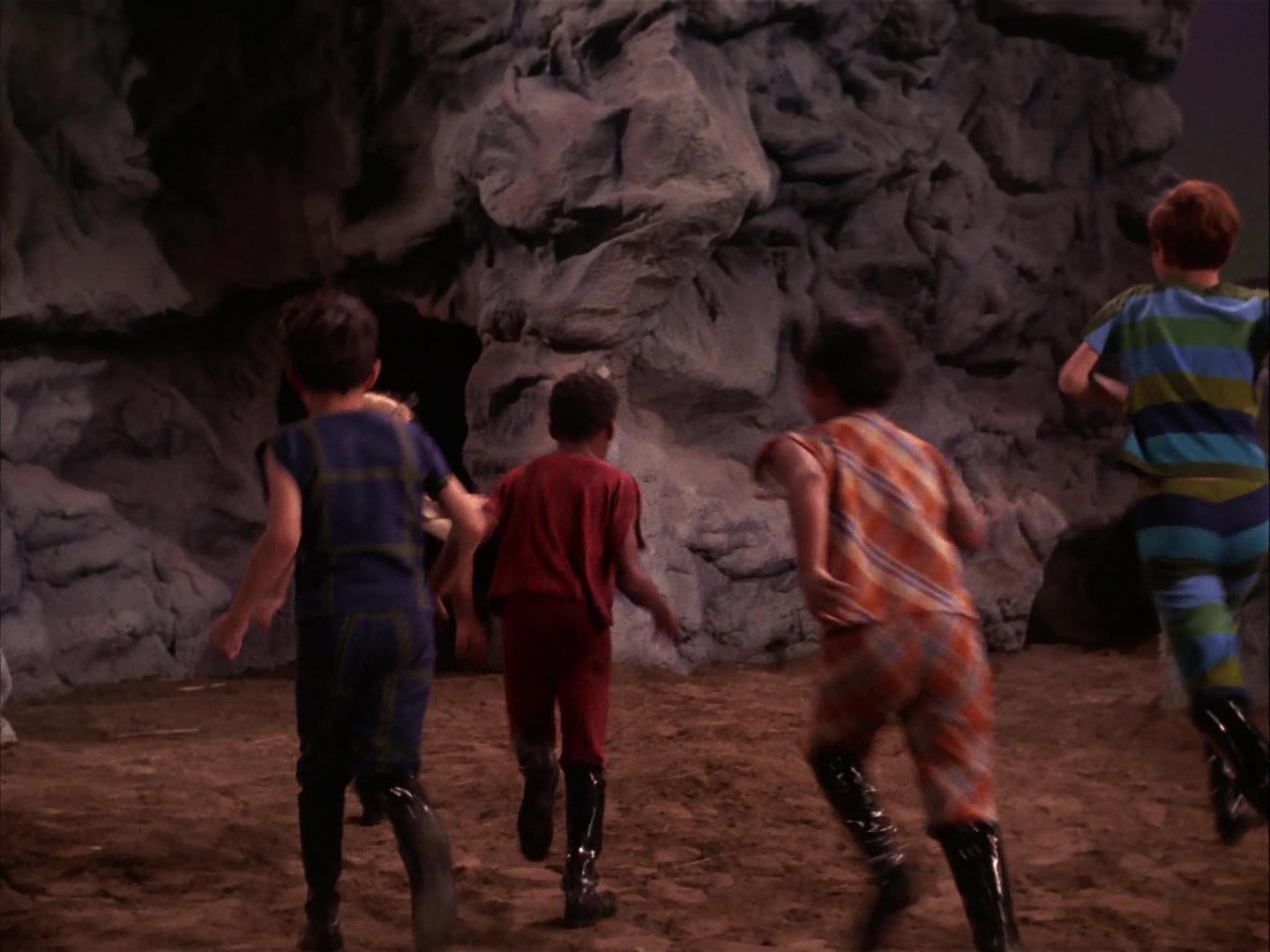 ariane179254_StarTrek_3x04_AndTheChildrenShallLead_0319.jpg