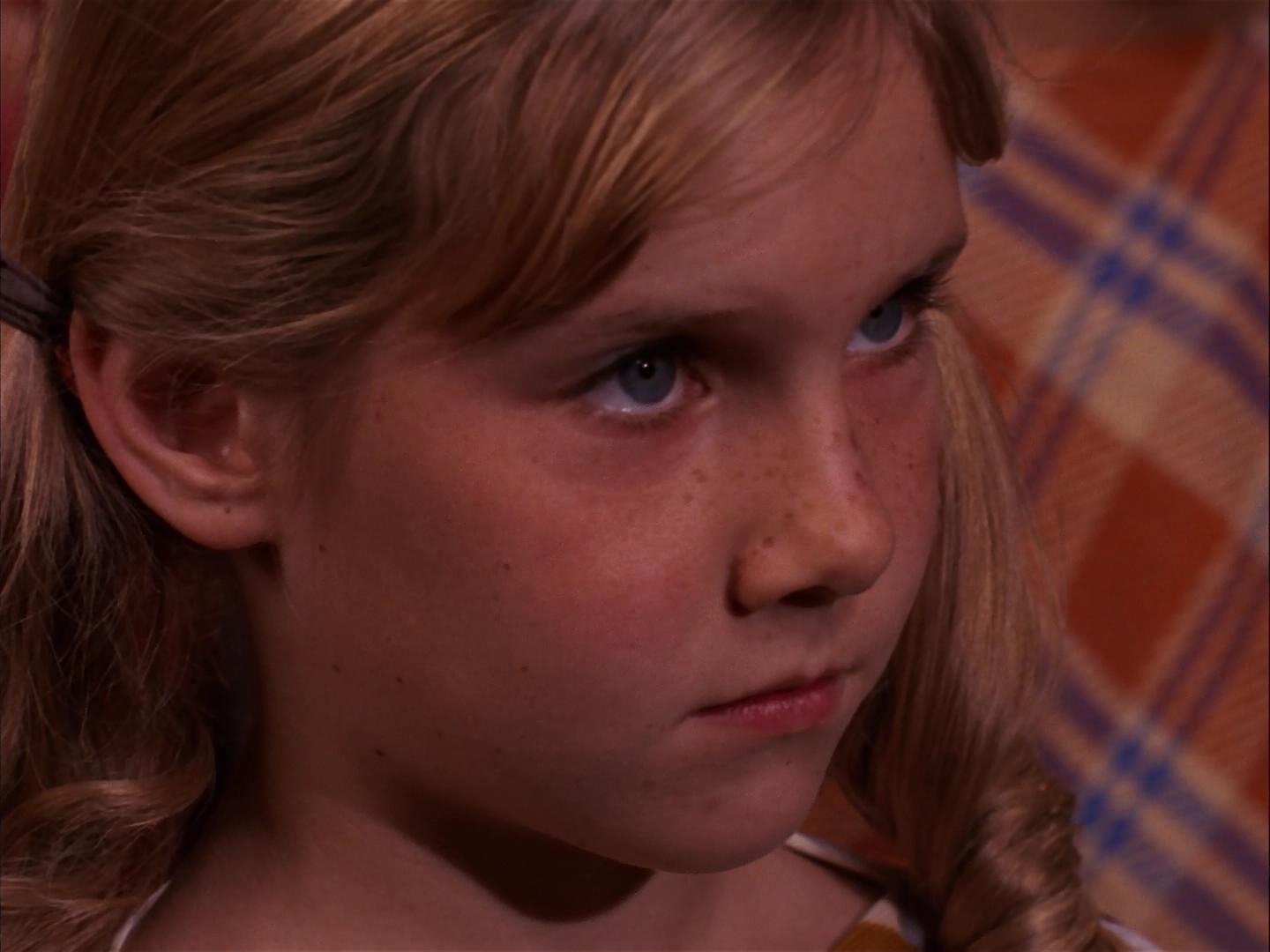 ariane179254_StarTrek_3x04_AndTheChildrenShallLead_2094.jpg