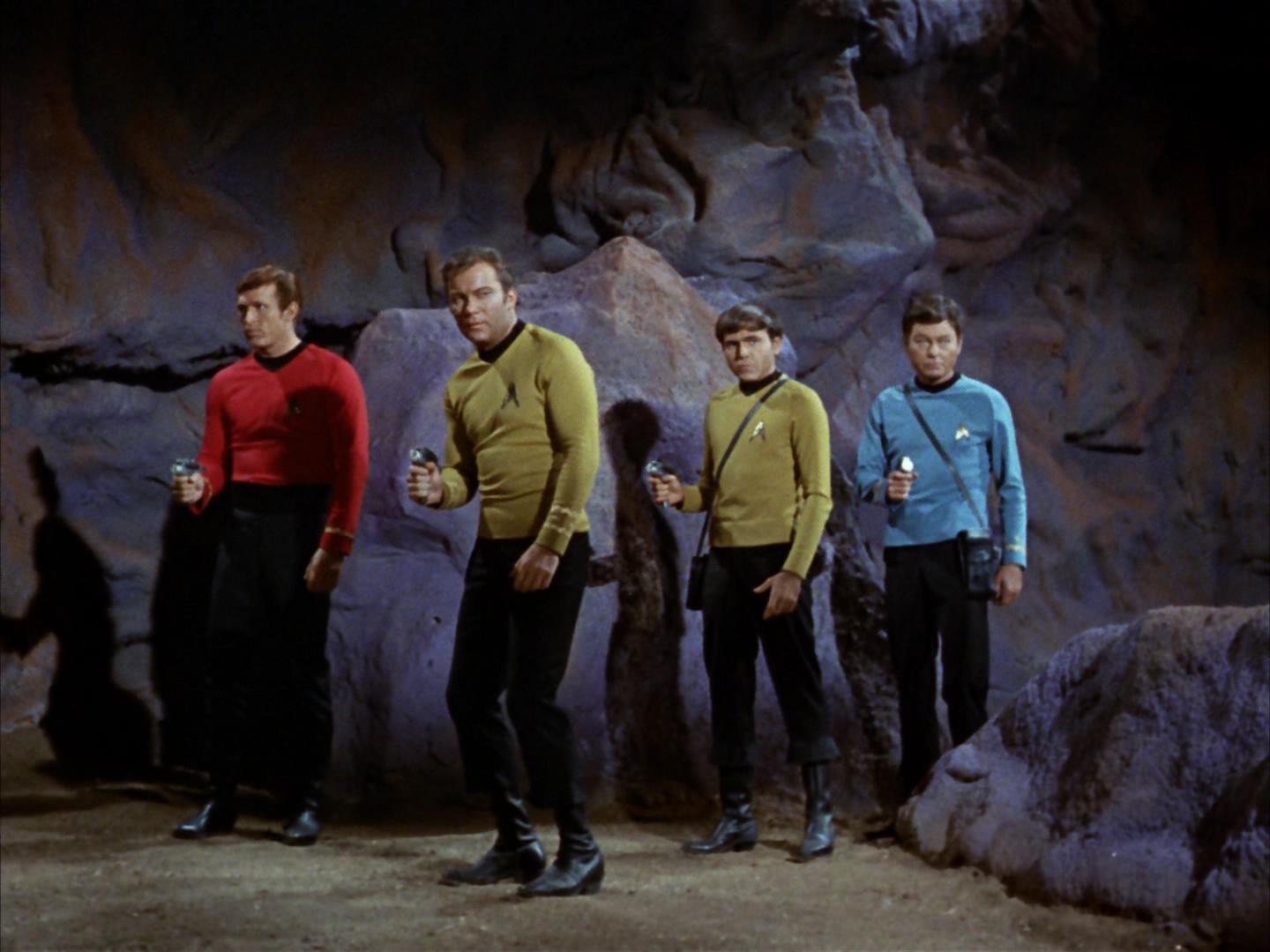 ariane179254_StarTrek_3x07_DayOfTheDove_0013.jpg