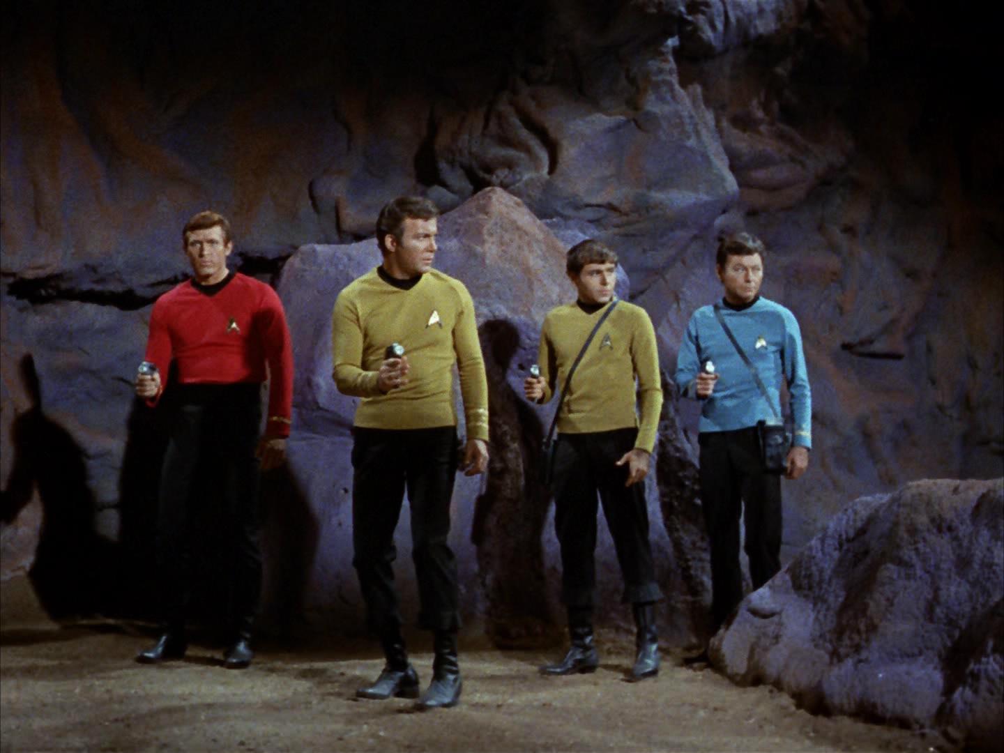 ariane179254_StarTrek_3x07_DayOfTheDove_0014.jpg