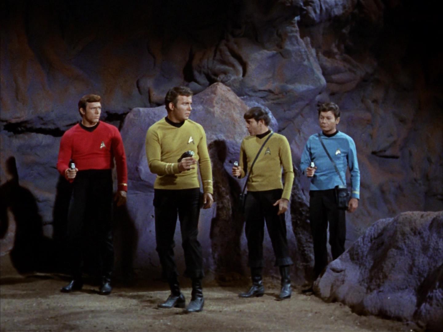 ariane179254_StarTrek_3x07_DayOfTheDove_0015.jpg
