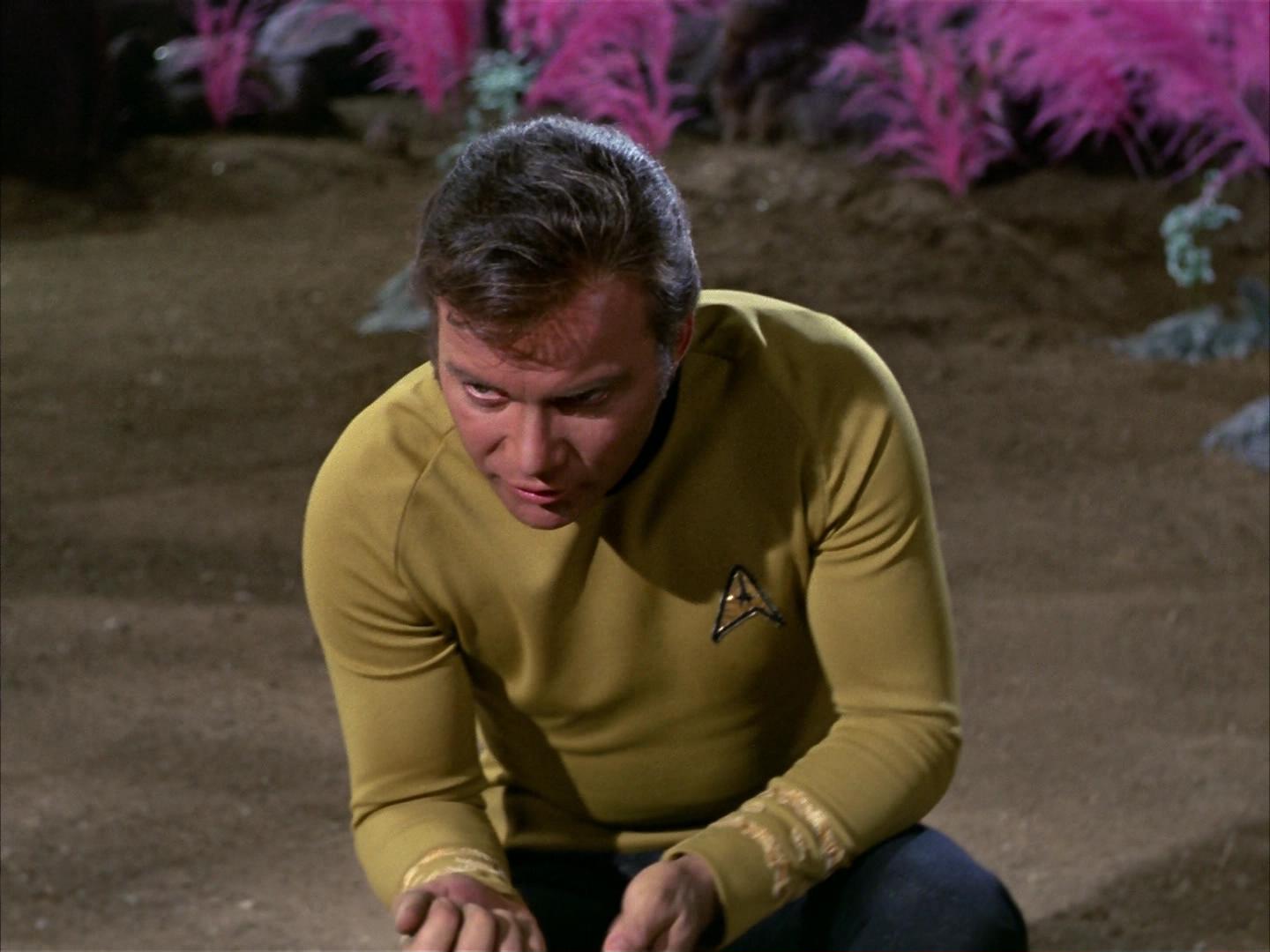 ariane179254_StarTrek_3x07_DayOfTheDove_0064.jpg