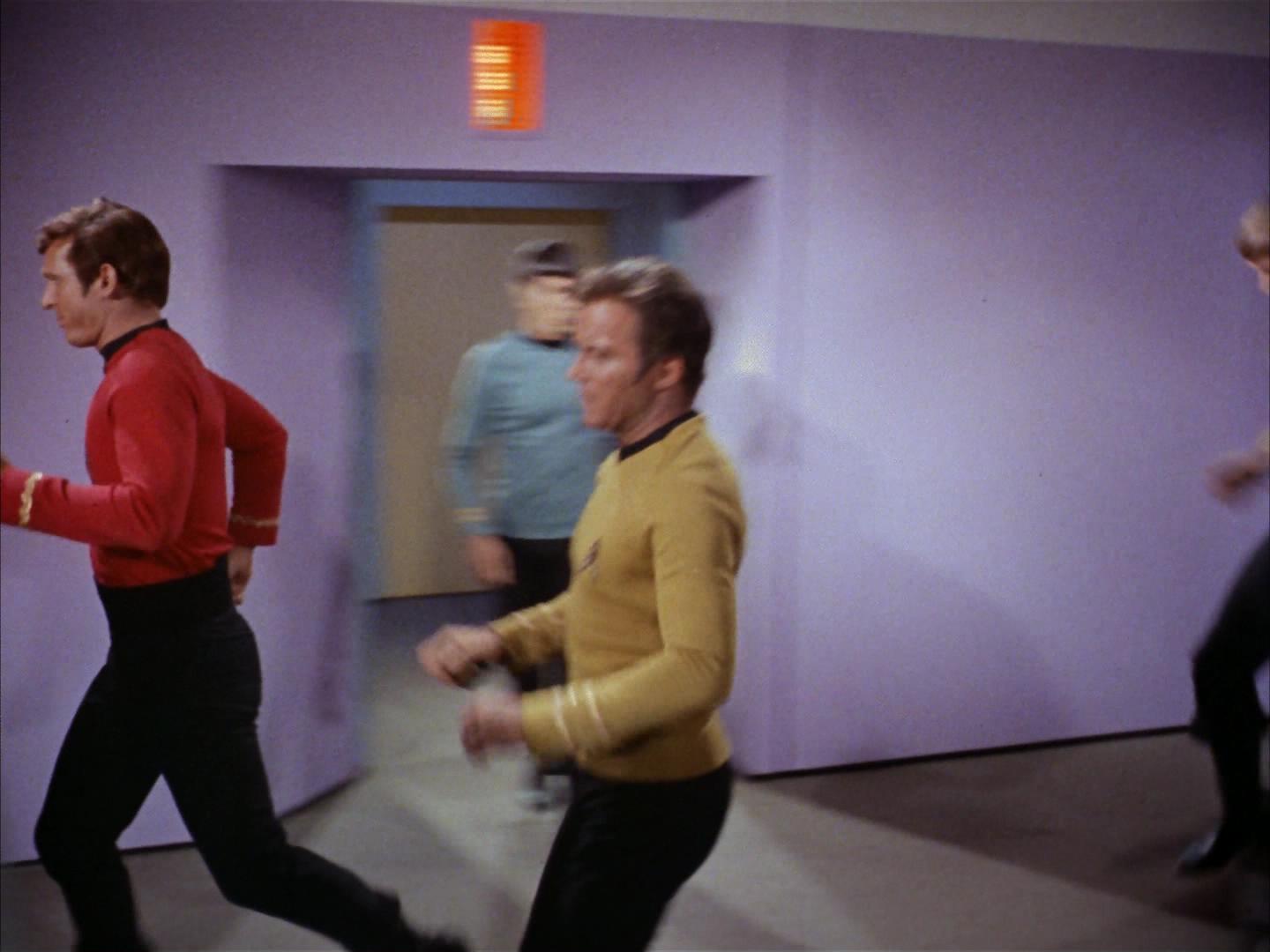 ariane179254_StarTrek_3x07_DayOfTheDove_0530.jpg