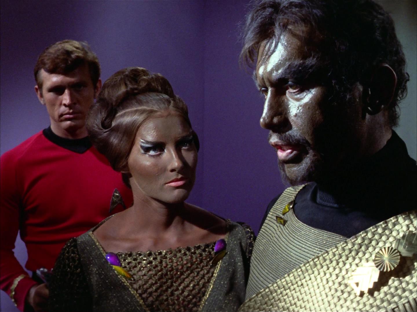 ariane179254_StarTrek_3x07_DayOfTheDove_0629.jpg