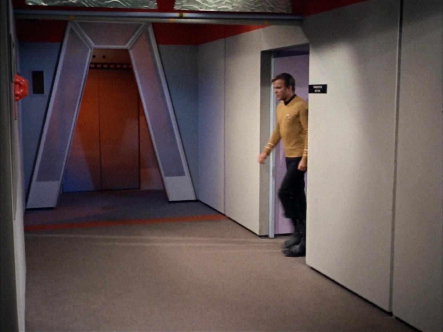 ariane179254_StarTrek_3x07_DayOfTheDove_0667.jpg