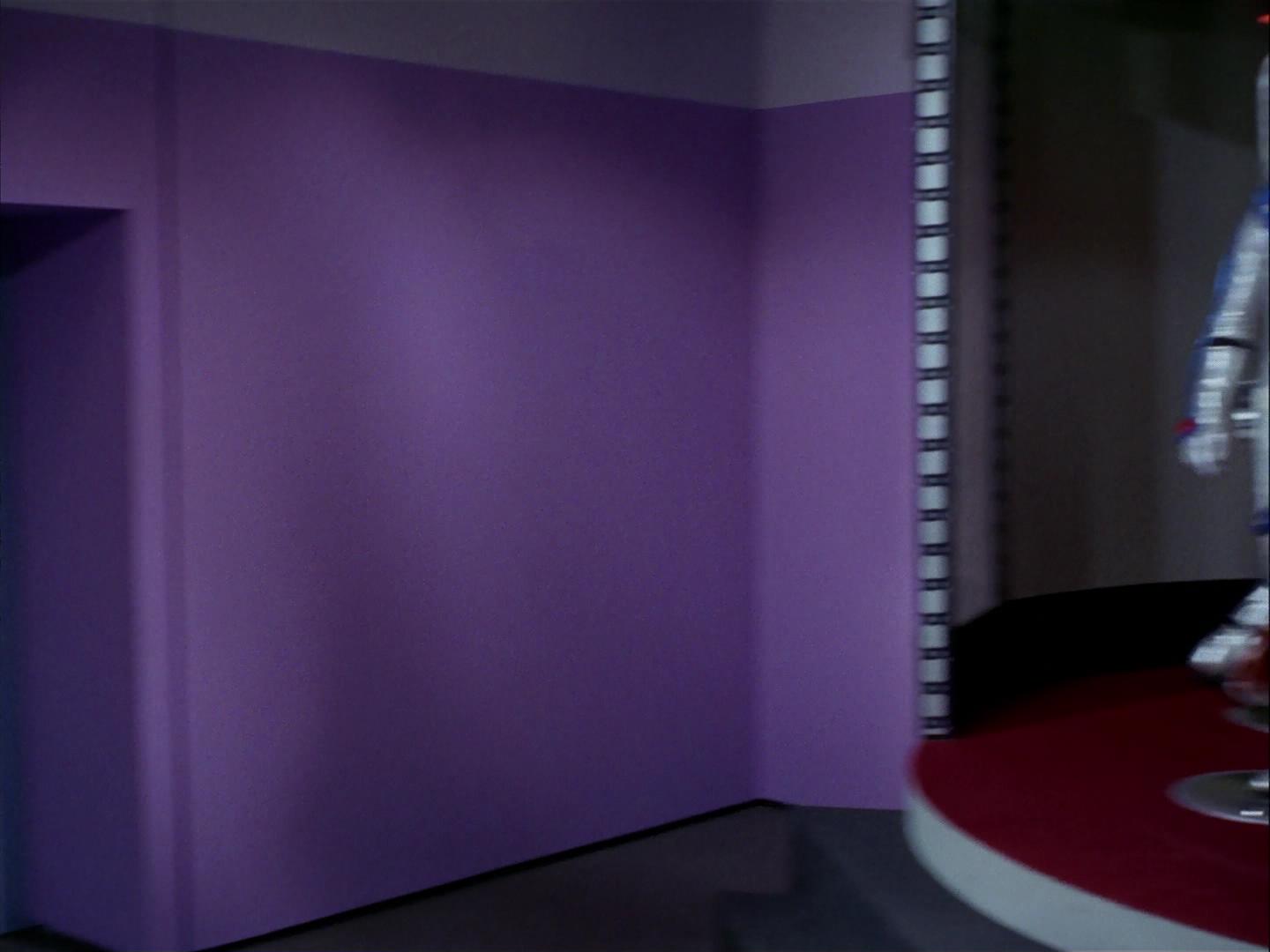 ariane179254_StarTrek_3x09_TheTholianWeb_0181.jpg
