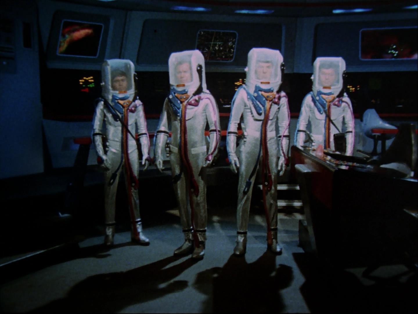 ariane179254_StarTrek_3x09_TheTholianWeb_0203.jpg