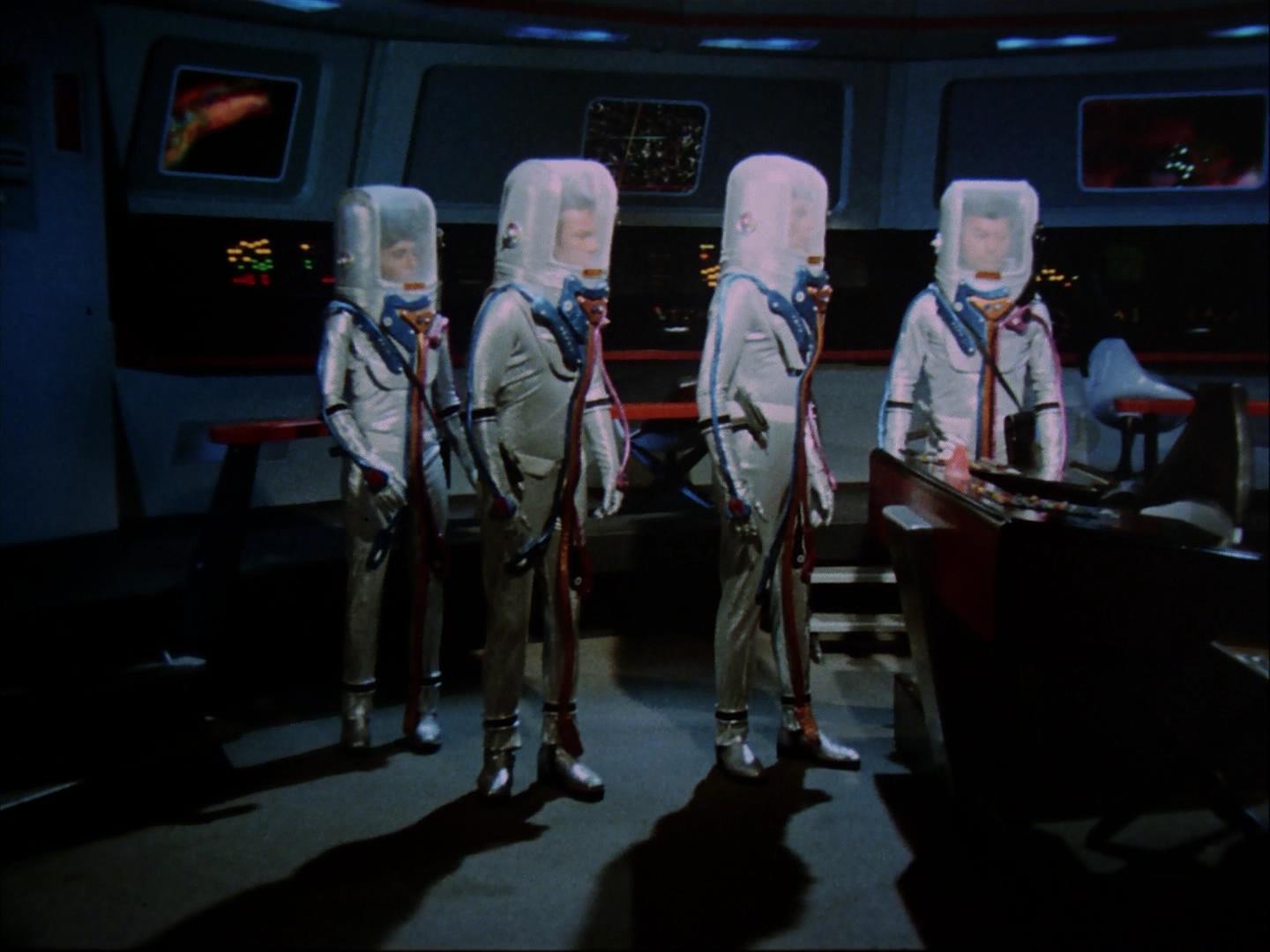 ariane179254_StarTrek_3x09_TheTholianWeb_0210.jpg