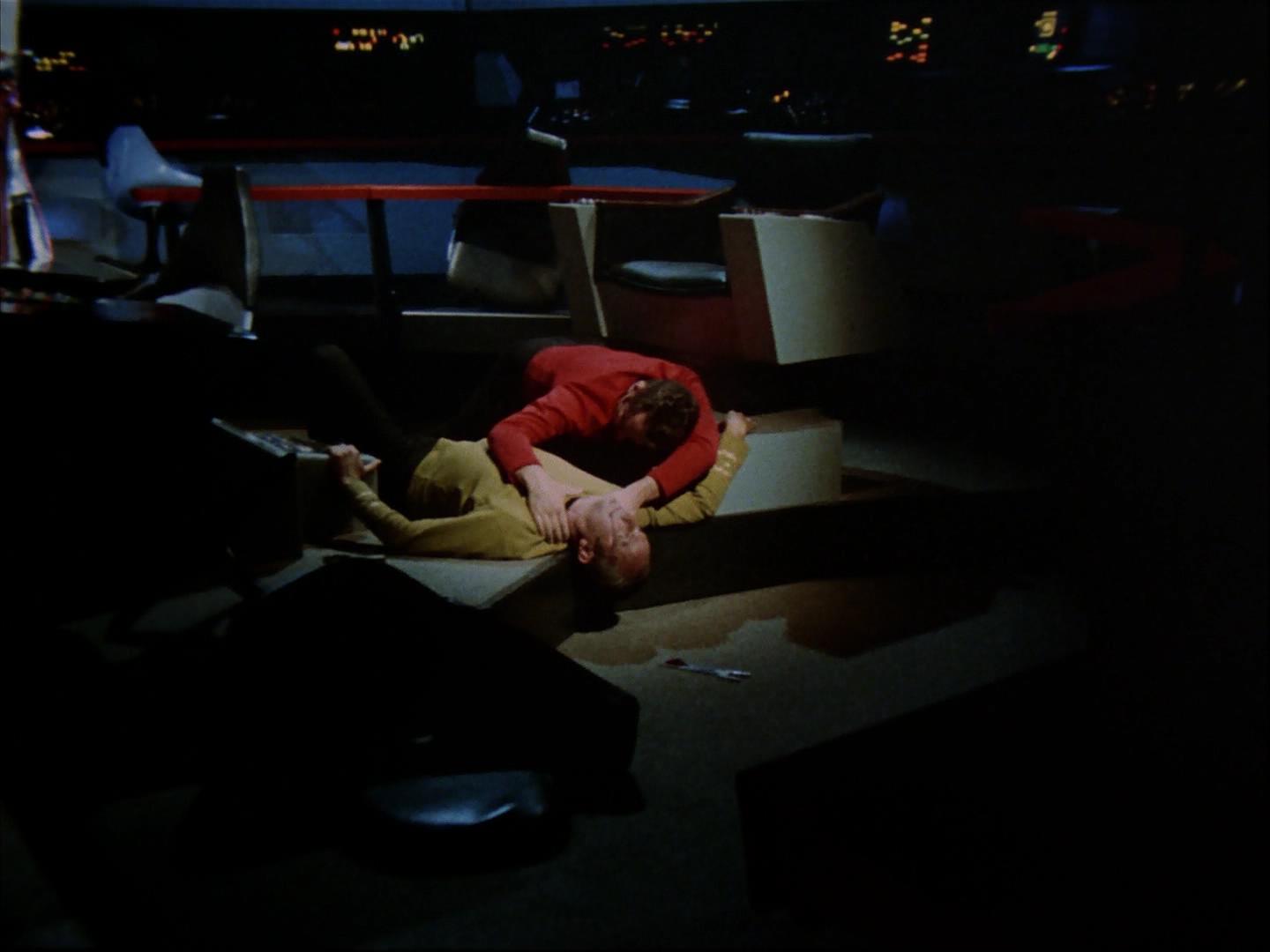ariane179254_StarTrek_3x09_TheTholianWeb_0216.jpg