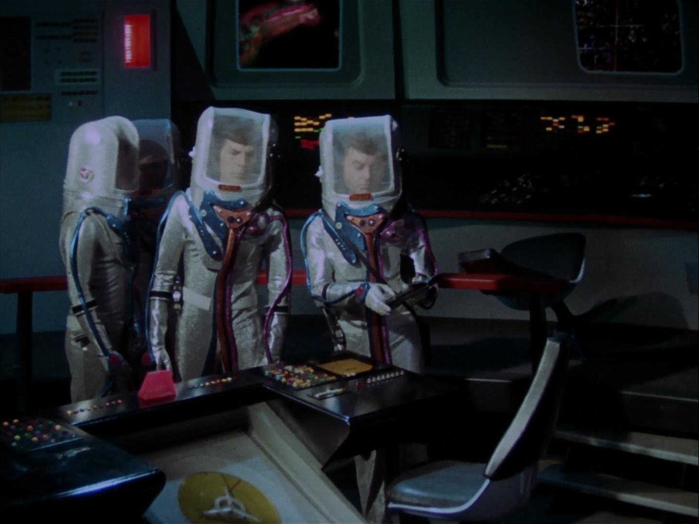 ariane179254_StarTrek_3x09_TheTholianWeb_0316.jpg
