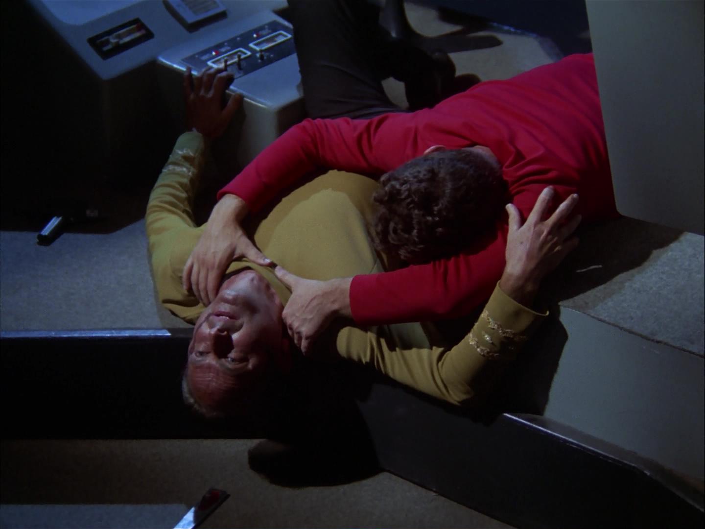 ariane179254_StarTrek_3x09_TheTholianWeb_0363.jpg