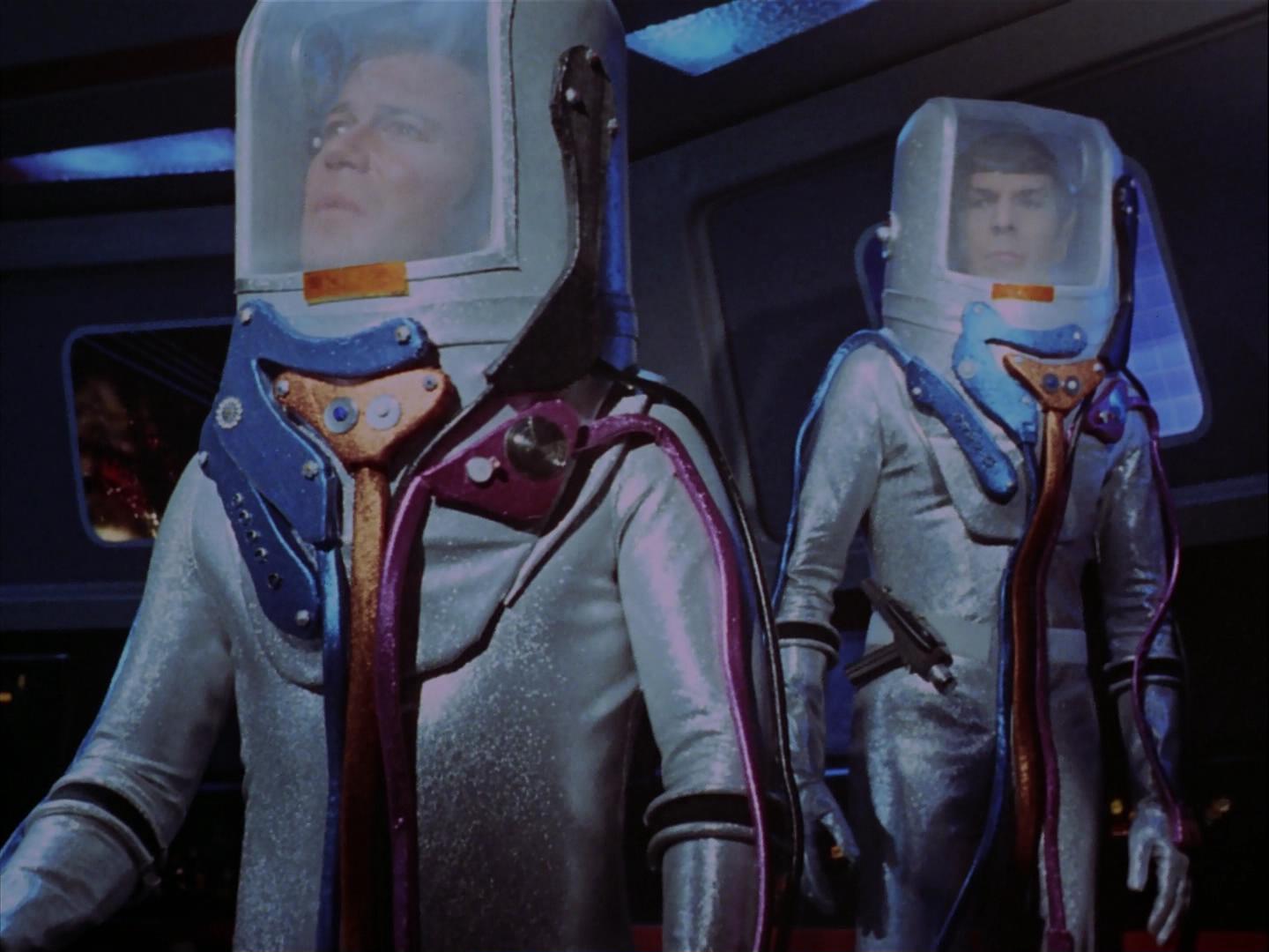 ariane179254_StarTrek_3x09_TheTholianWeb_0400.jpg