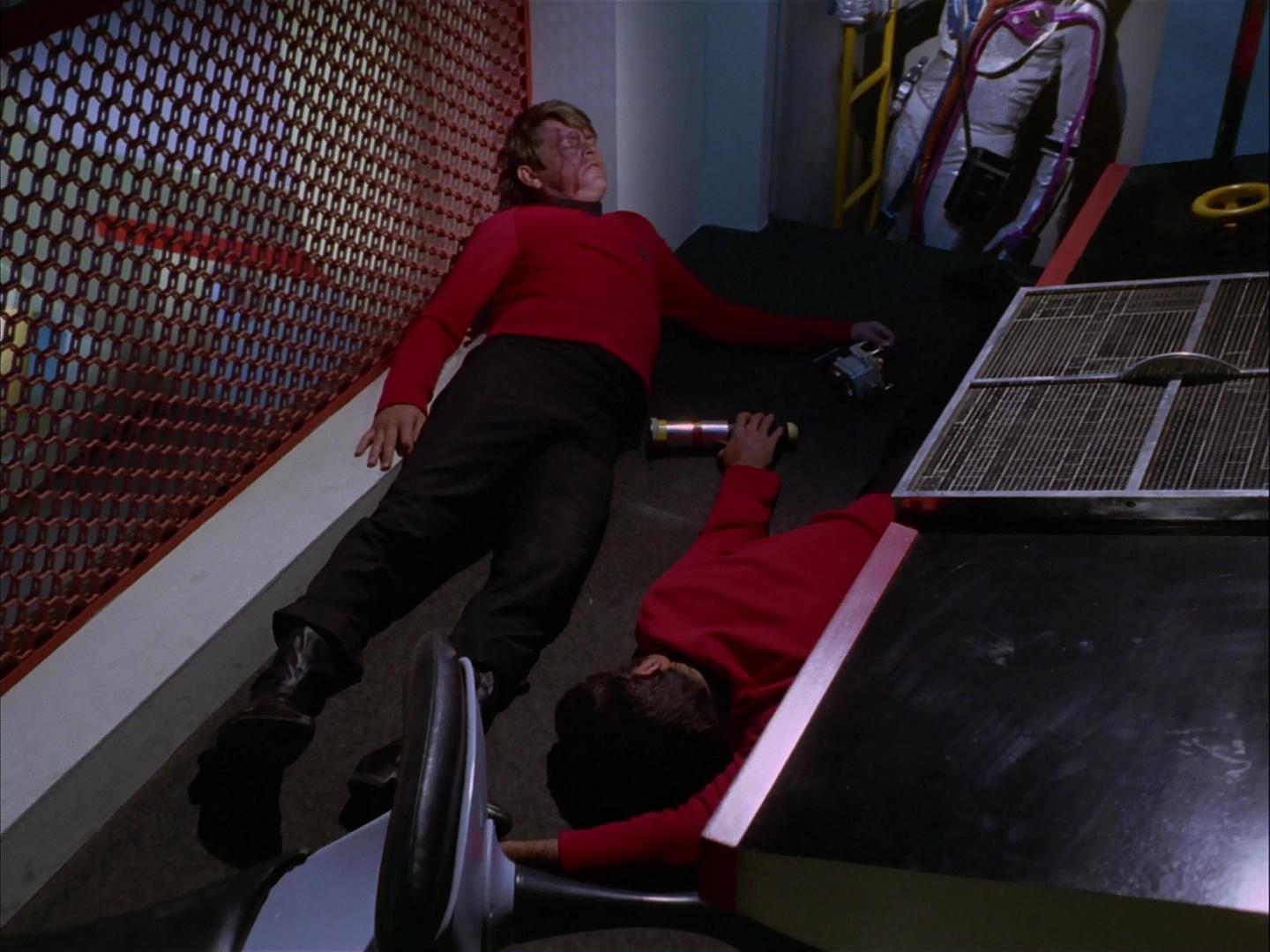 ariane179254_StarTrek_3x09_TheTholianWeb_0448.jpg