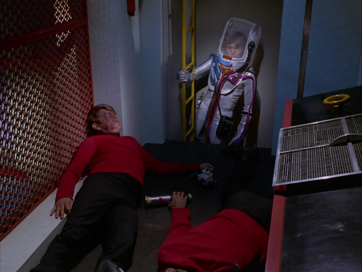 ariane179254_StarTrek_3x09_TheTholianWeb_0452.jpg