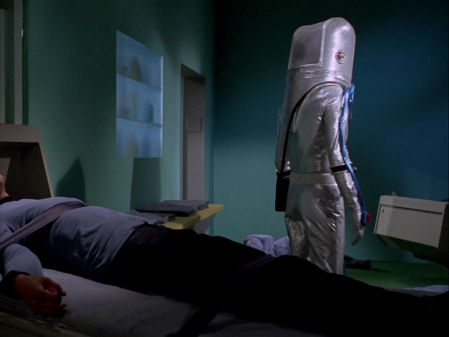 ariane179254_StarTrek_3x09_TheTholianWeb_0473.jpg